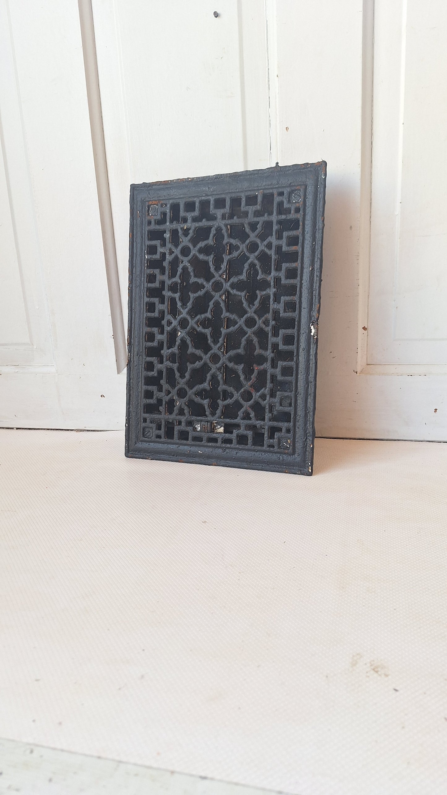 10 x 14 Decorative Cast Iron Vent Grate Cover, Working Vent Cover with Dampers, Heating Vent, Cast Iron Grate, Antique Vent Grate 070501