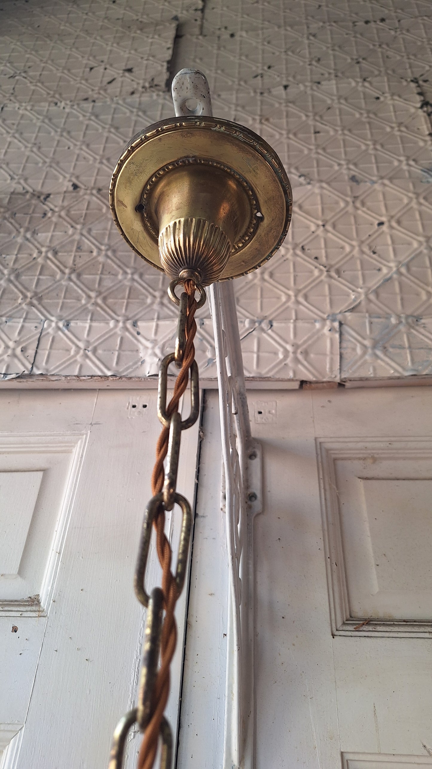 Vintage Parrot Pull Chain Pendant Light, Brass Bird Design Hanging Light, Pull Chain Bird and Flower Design Light