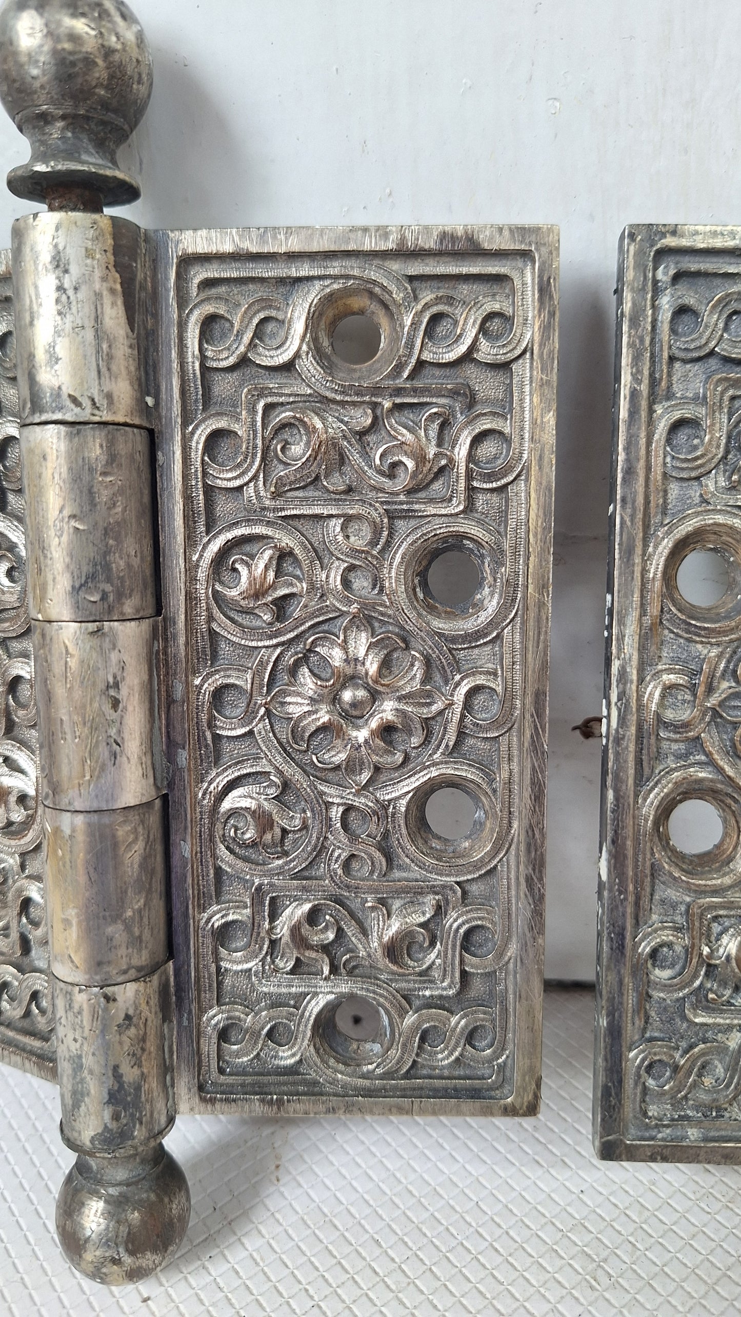 Pair of Yale Ornate Design Door Hinges, Nickel Plated Antique Door Hinges Set, Victorian Era Door Hardware 072001
