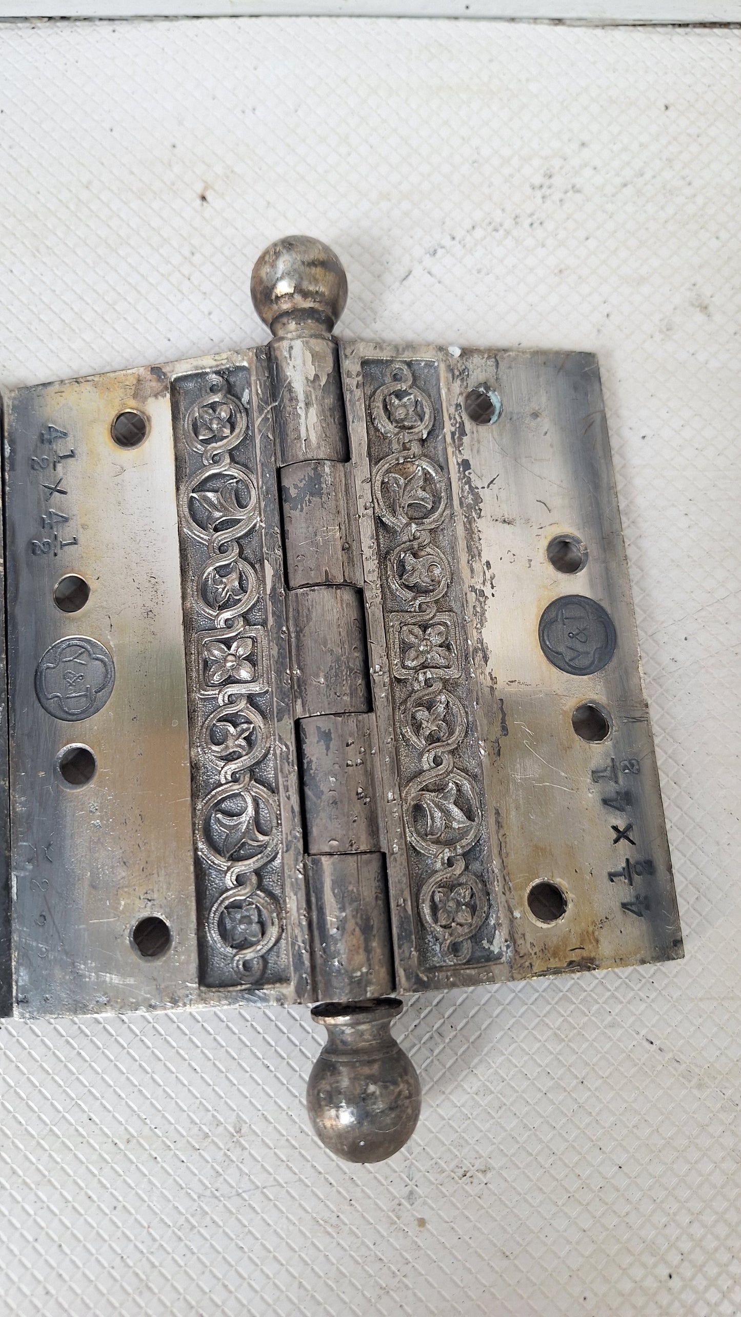 Pair of Yale Ornate Design Door Hinges, Nickel Plated Antique Door Hinges Set, Victorian Era Door Hardware 072002