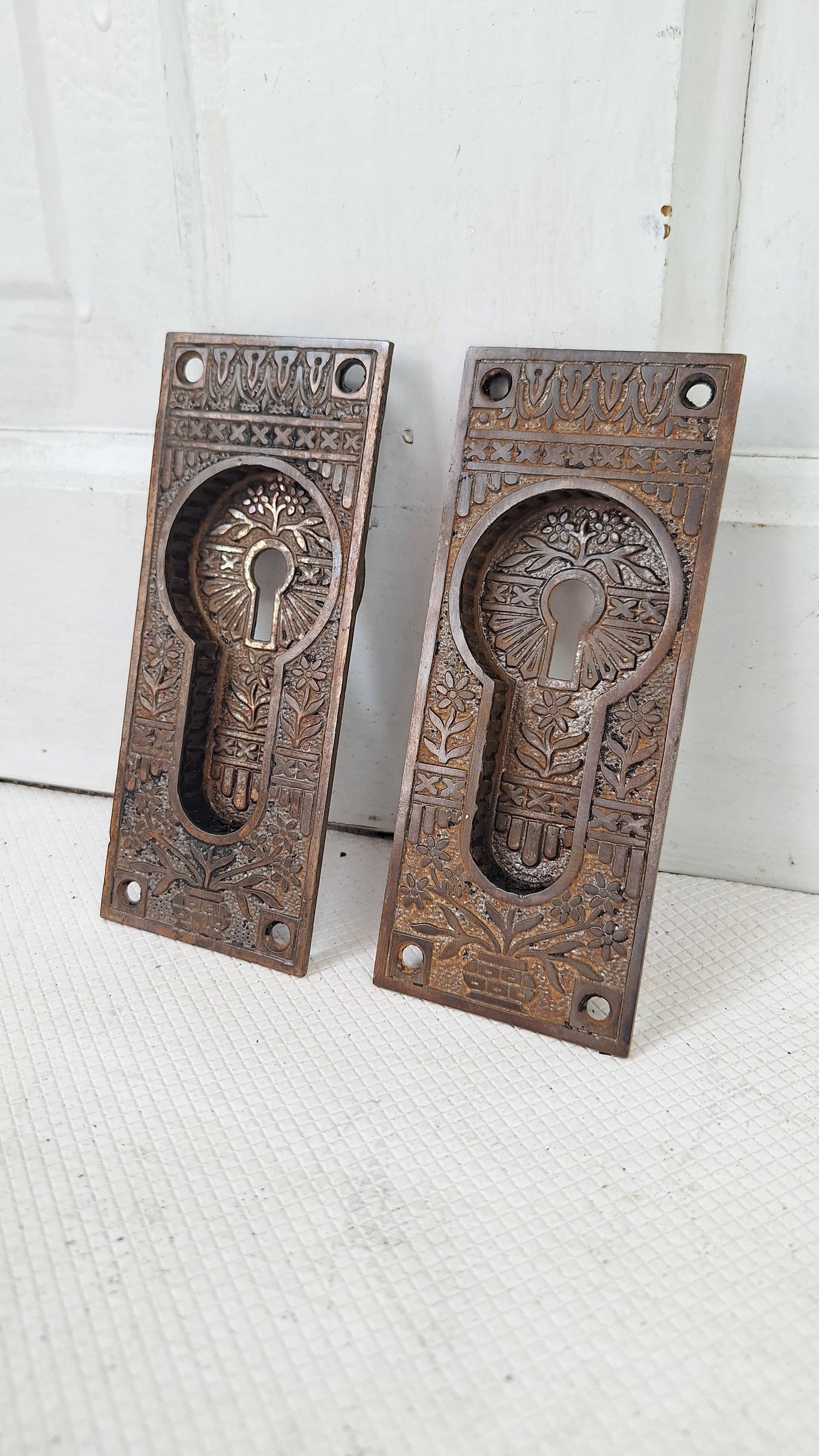 Ornate Iron Pair of Pocket Door Pulls, Pocket Door Handles, Pocket Door Hardware Recessed Handle Pulls 072004