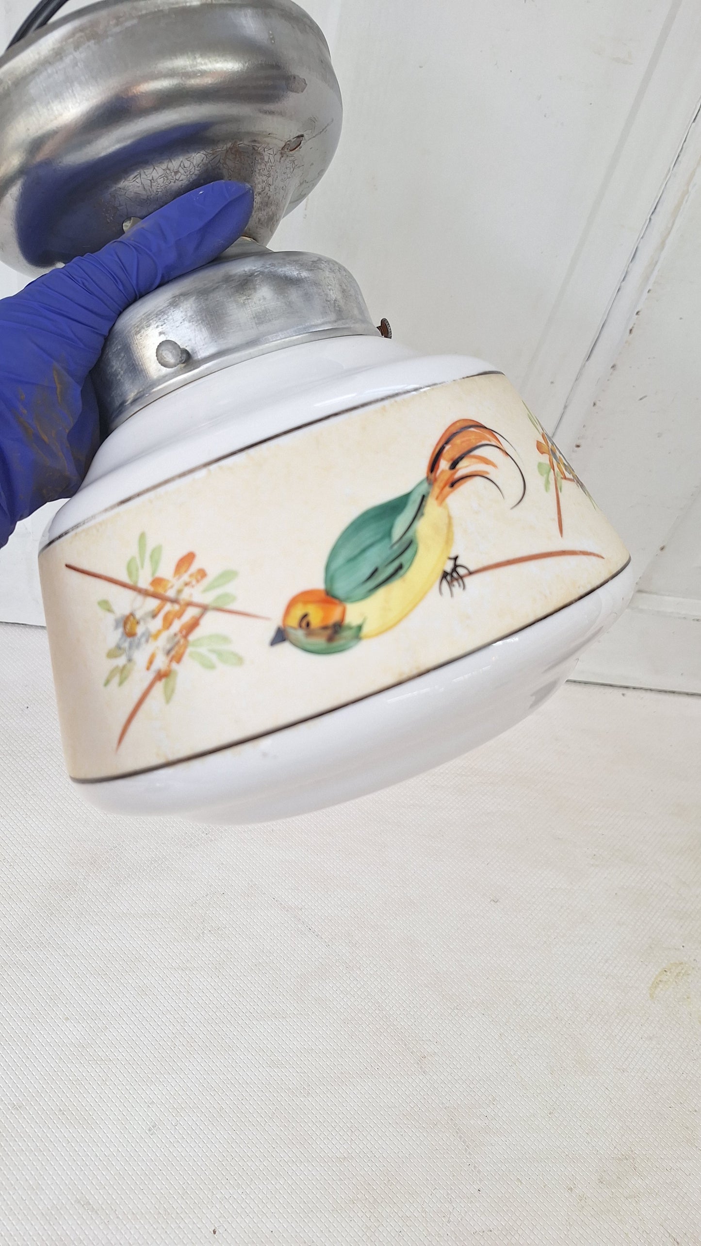 Vintage Painted Bird Pendant Light, Brass Bird Design Hanging Light, Bird and Flower Design Light 072701