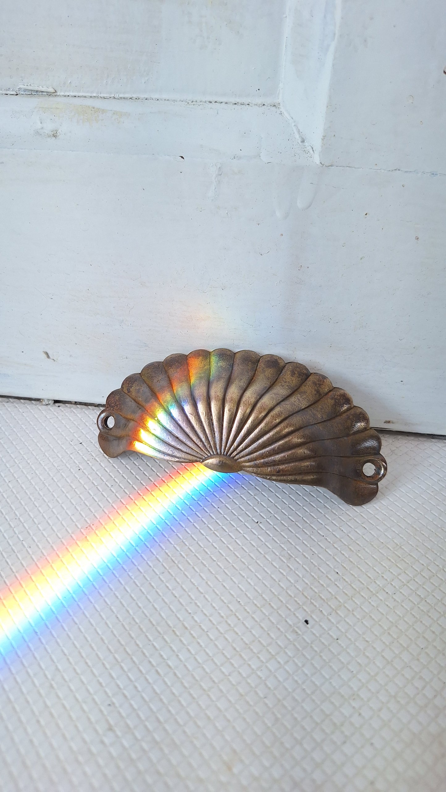 Pair Scallop Shell Stamped Bronze Antique Drawer Pulls, Antique Shell Design Pull, Stamped Brass Handle Antique Victorian Hardware 072909