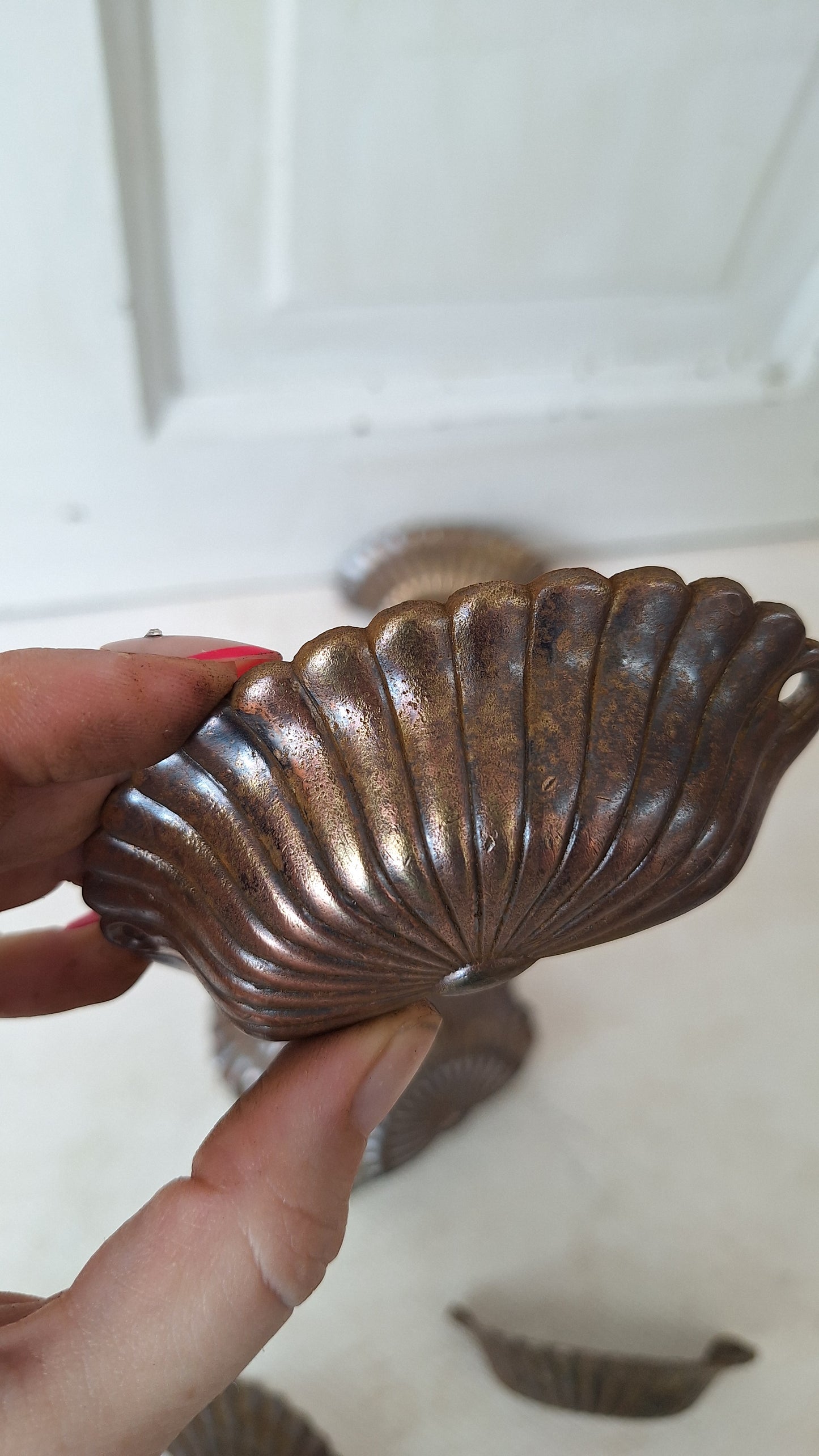 Pair Scallop Shell Stamped Bronze Antique Drawer Pulls, Antique Shell Design Pull, Stamped Brass Handle Antique Victorian Hardware 072909