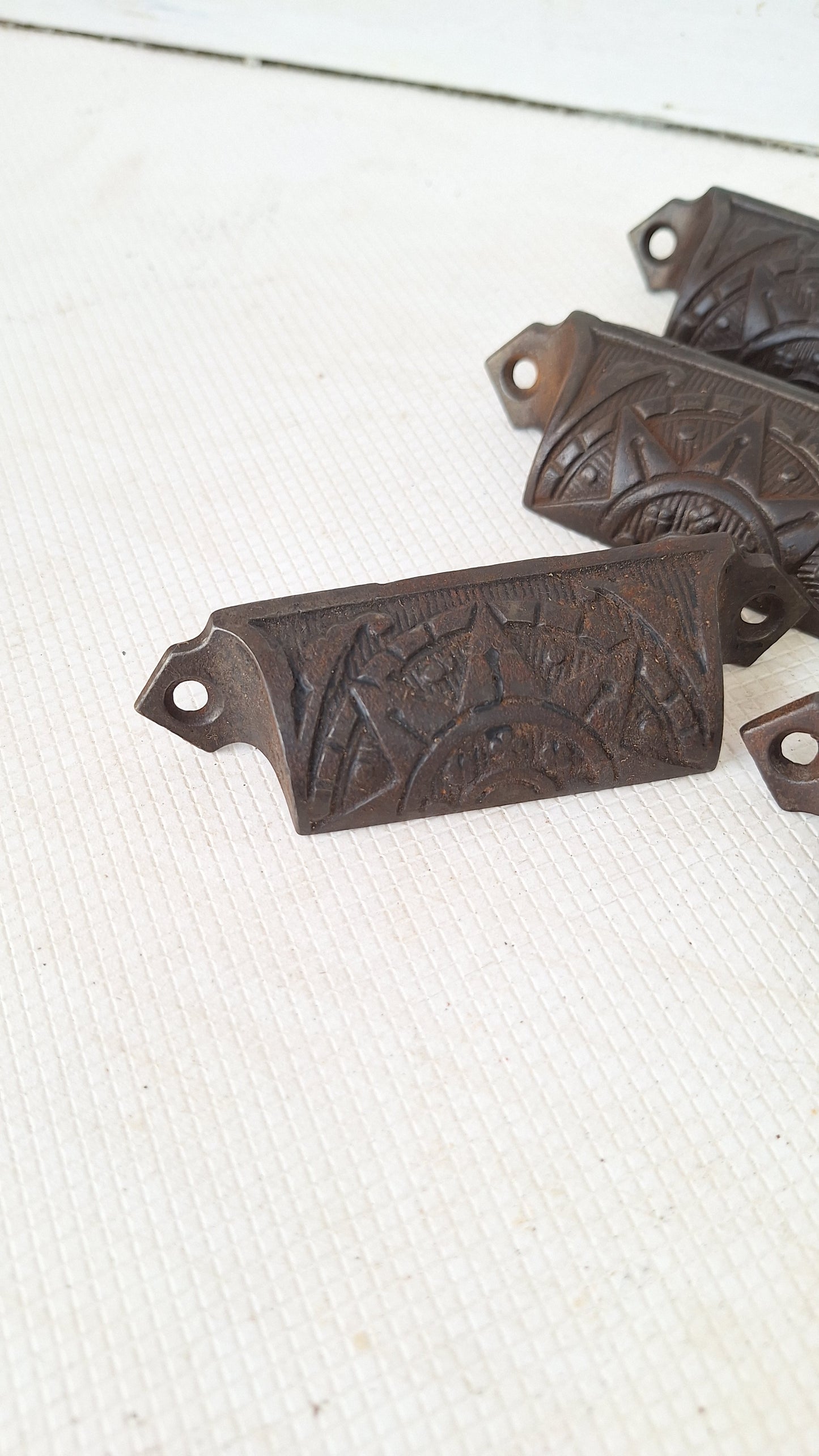 Six Sunburst Pattern Victorian Cast Iron Bin Pulls, Antique Drawer Handle, Apothecary Pulls 073102