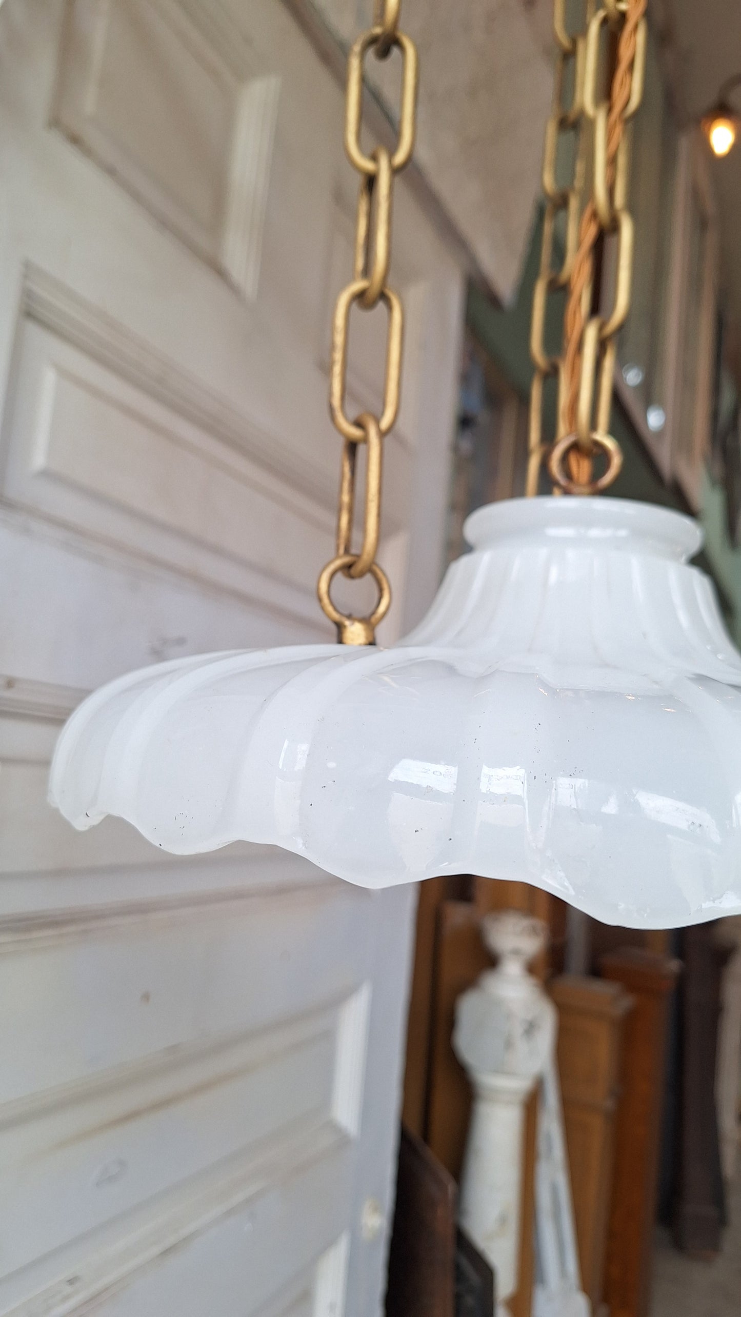 Scalloped Clam Broth Pendant Chain Light, Fluted Glass Shade, Light Vintage Pendant Fluted Shade Light, Antique Bronze Copper Fixture 073103