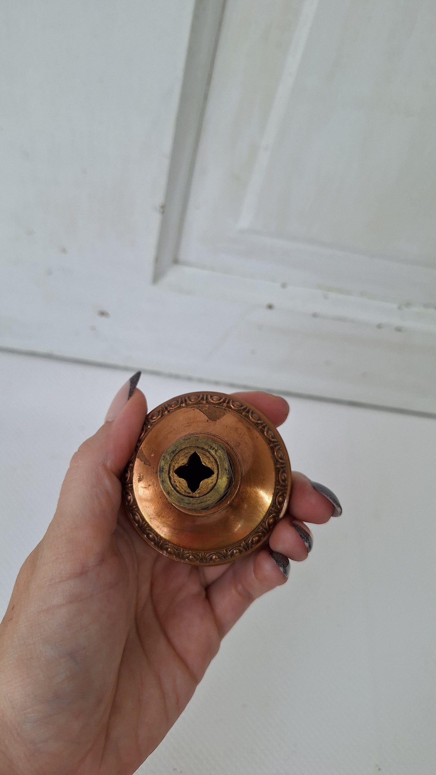 Cherub Face Reading Hardware Antique Door Knob, Antique Bronze Knob, Victorian Salvaged Hardware, Fancy Doorknob, Ornate Knob 081403