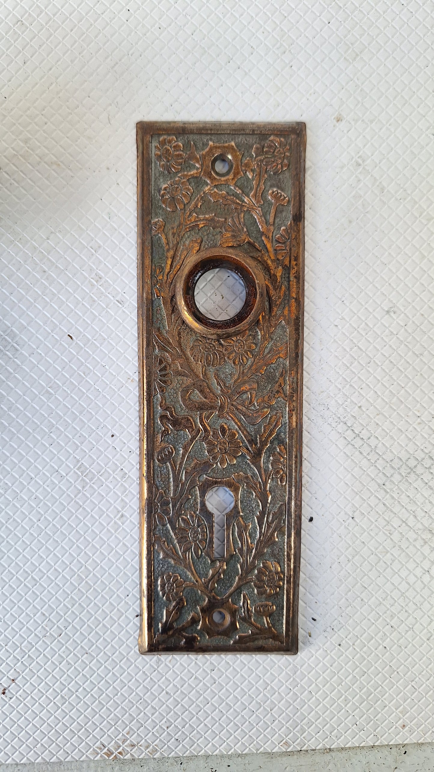 Daisy Design Doorknobs and Plate Set, Antique Flower Design Bronze Door Hardware 082103