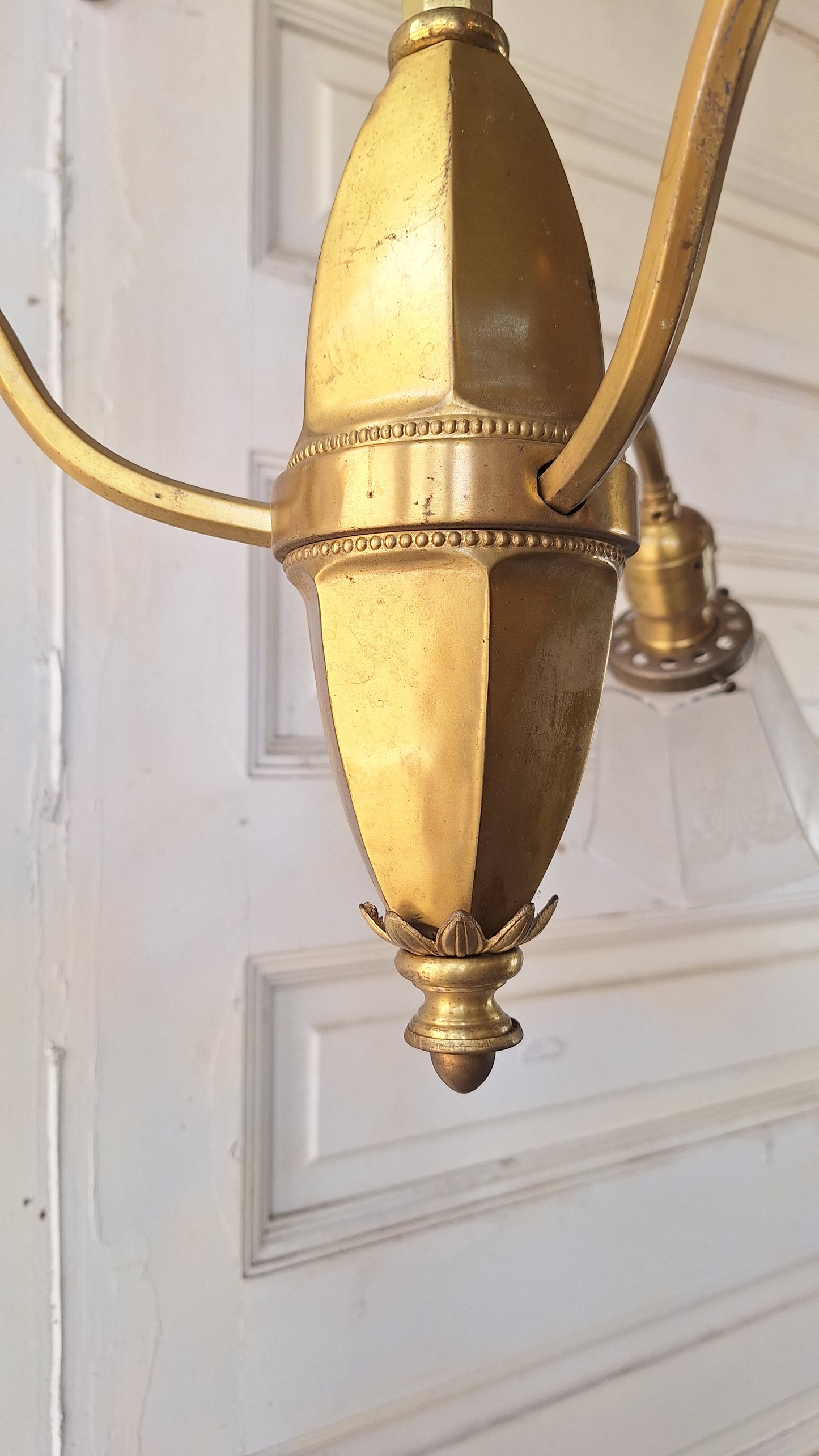 Early Electric Antique Chandelier with Etched Glass Shades, Etched Cut Glass, Vintage Brass Chandelier Light 082602