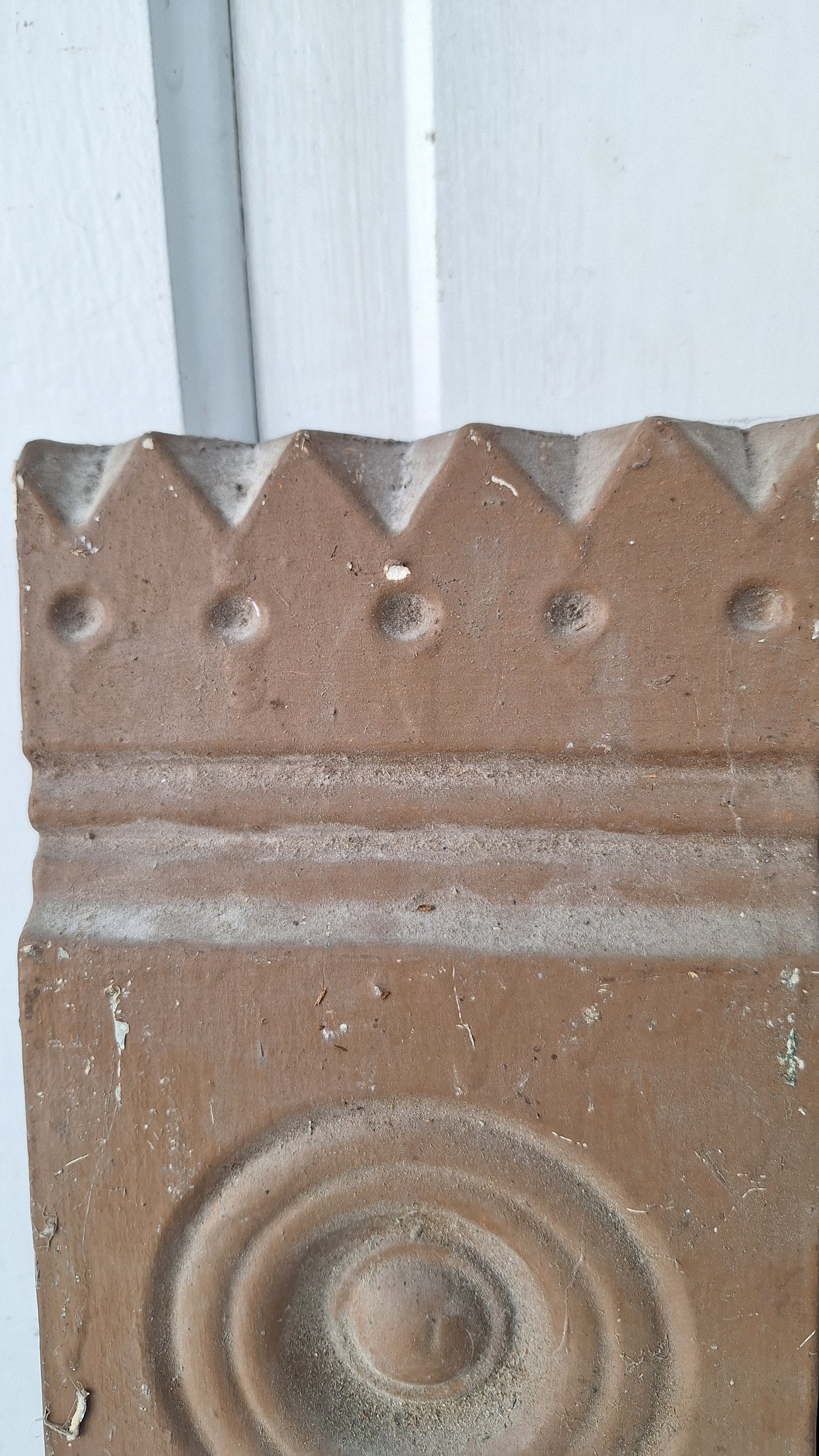 Pair of Wood Plinth Blocks with Bullseye Design, Corner Trim Rosettes
