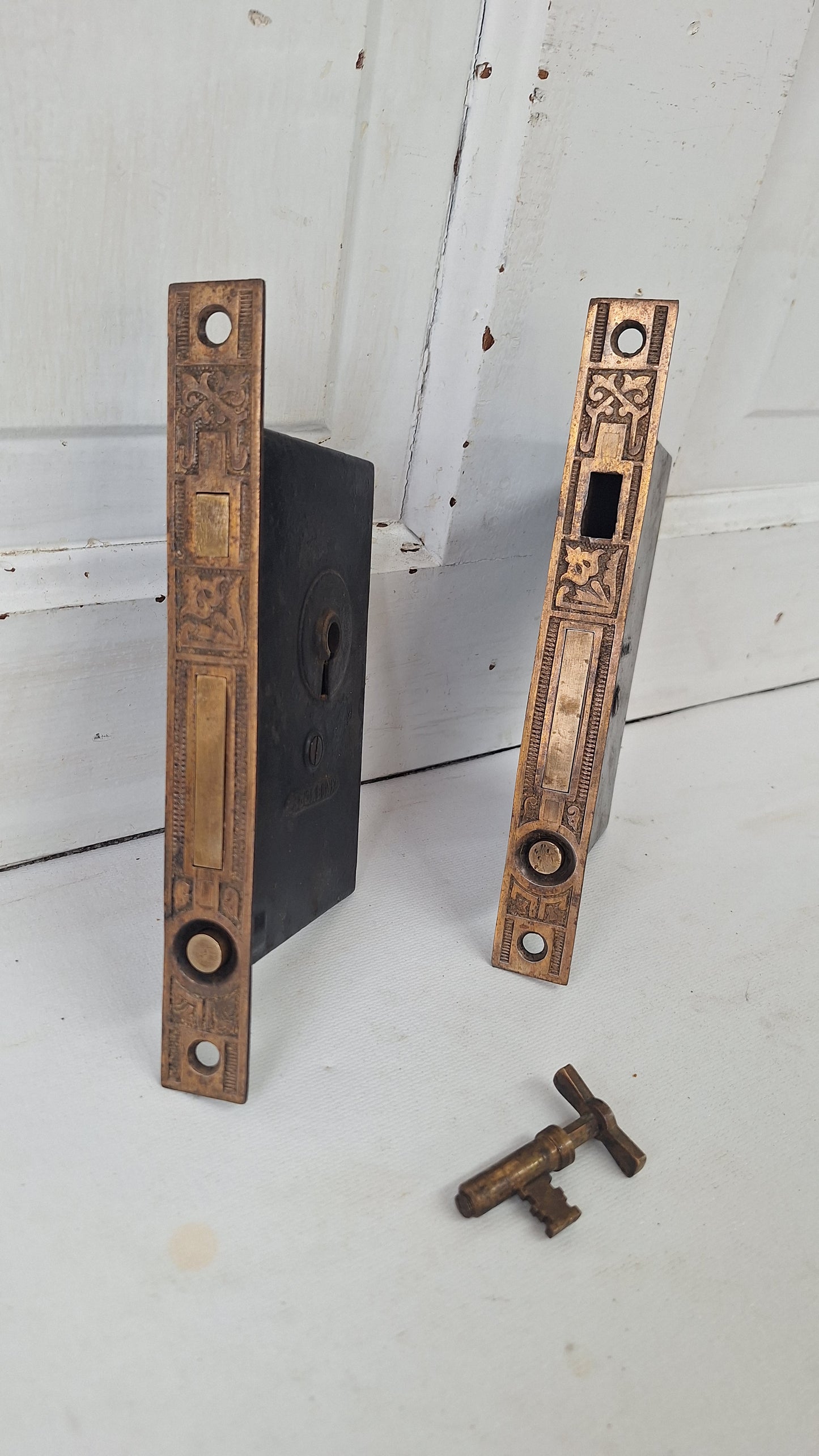 Ornate Double Pocket Door Hardware Set with Key, Eastlake Recessed Door Mortise Locks