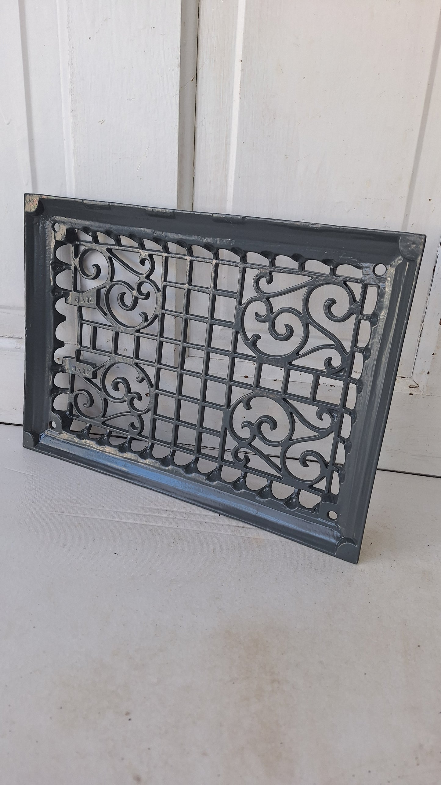 10 x 14 "Open Closed" Raised Wall Vent Cover, Antique Cast Iron Ornate Register Grate