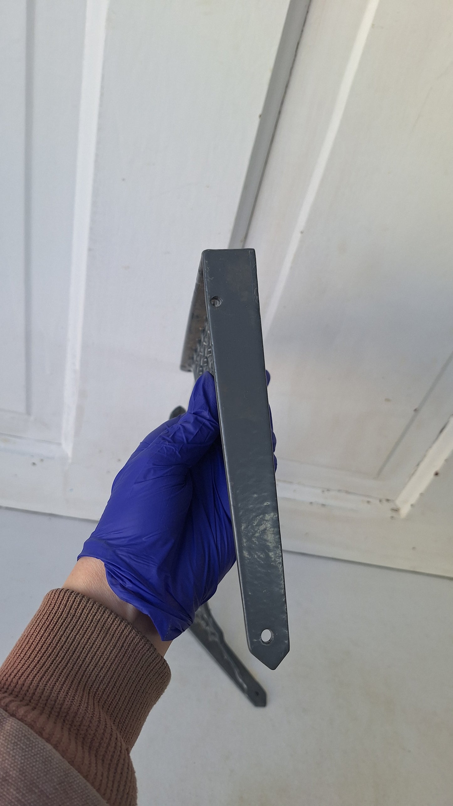 7 x 9 Antique Iron Shelf Brackets, Floral Design Victorian Shelf Supports