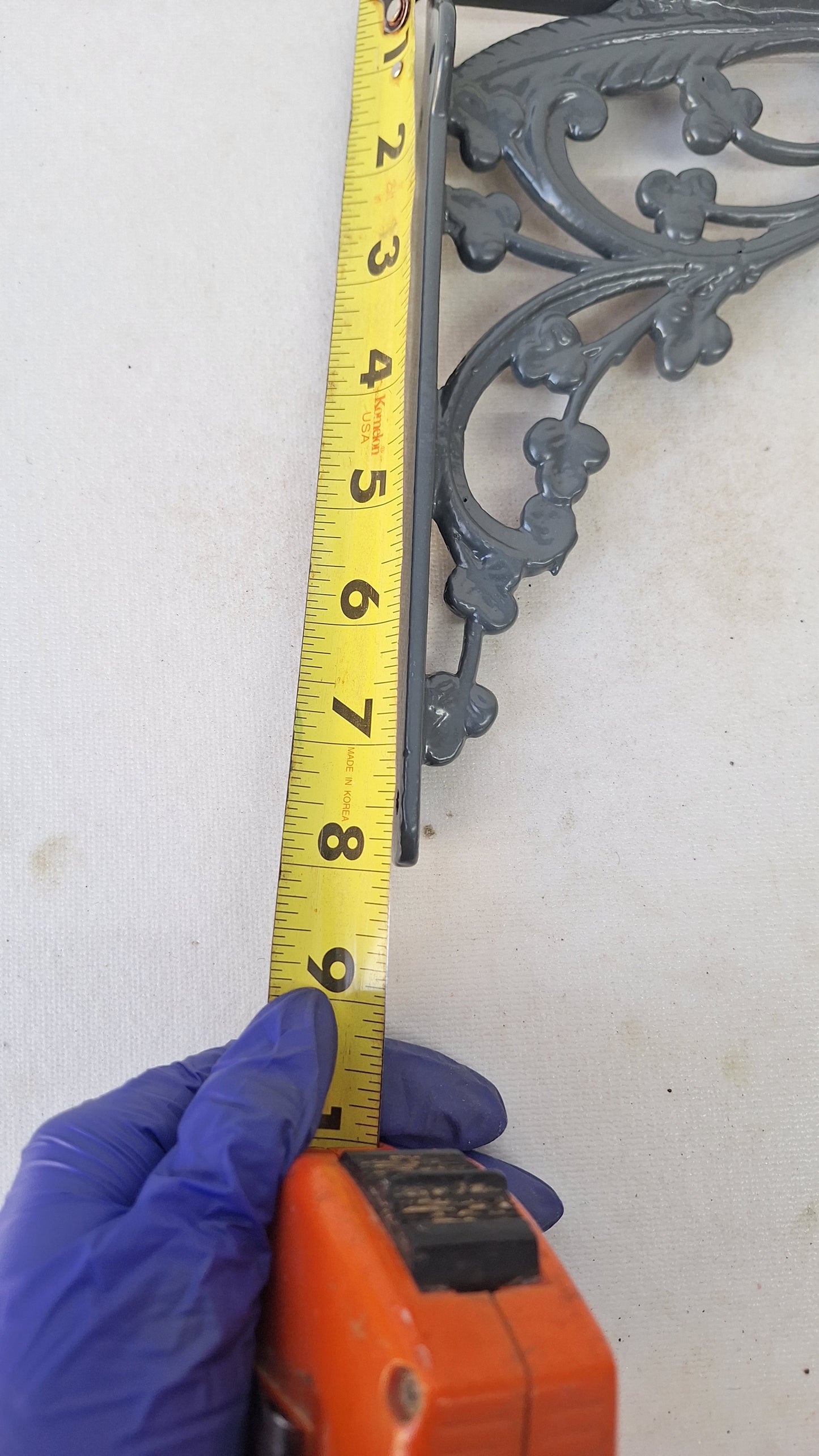 One Victorian Era Feather Design Bracket, Antique Cast Iron Shelf Support