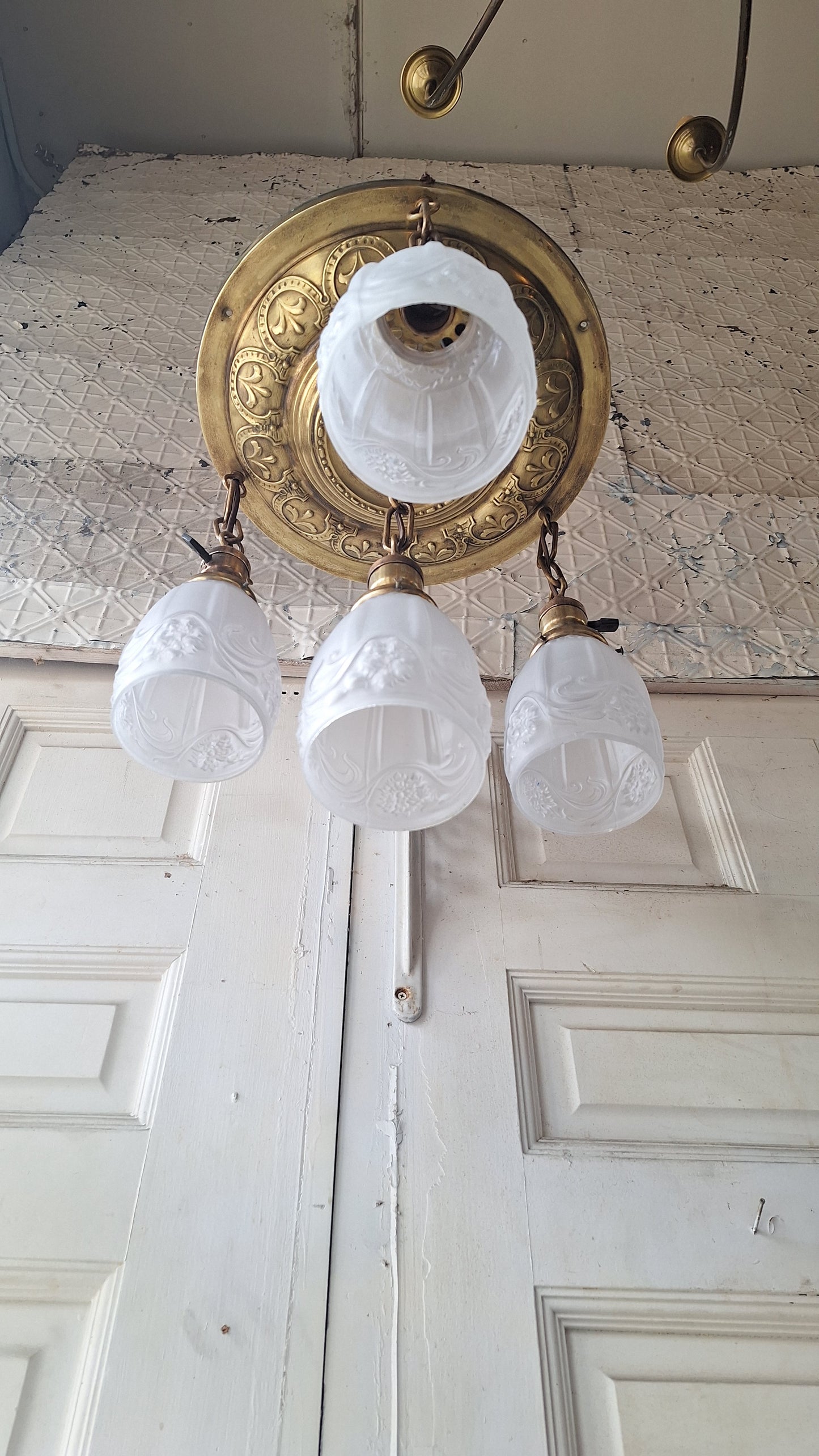 Antique Brass Pan Light: Hanging Socket Ceiling Light with Frosted Glass