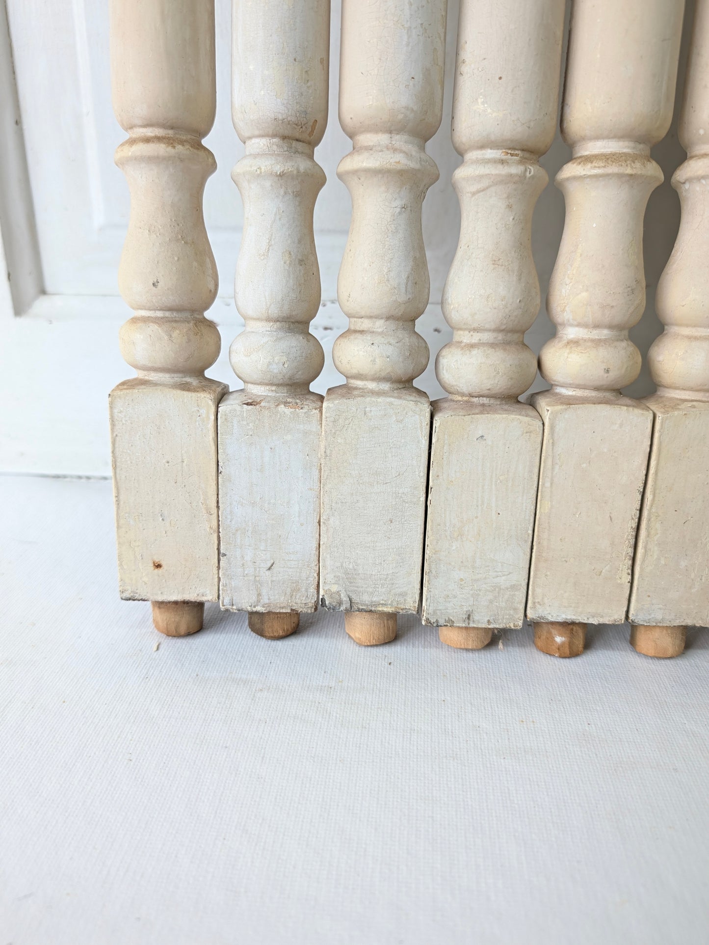 Set of 28 Antique Spindles, 28 Old Turned Wood Stair Balusters