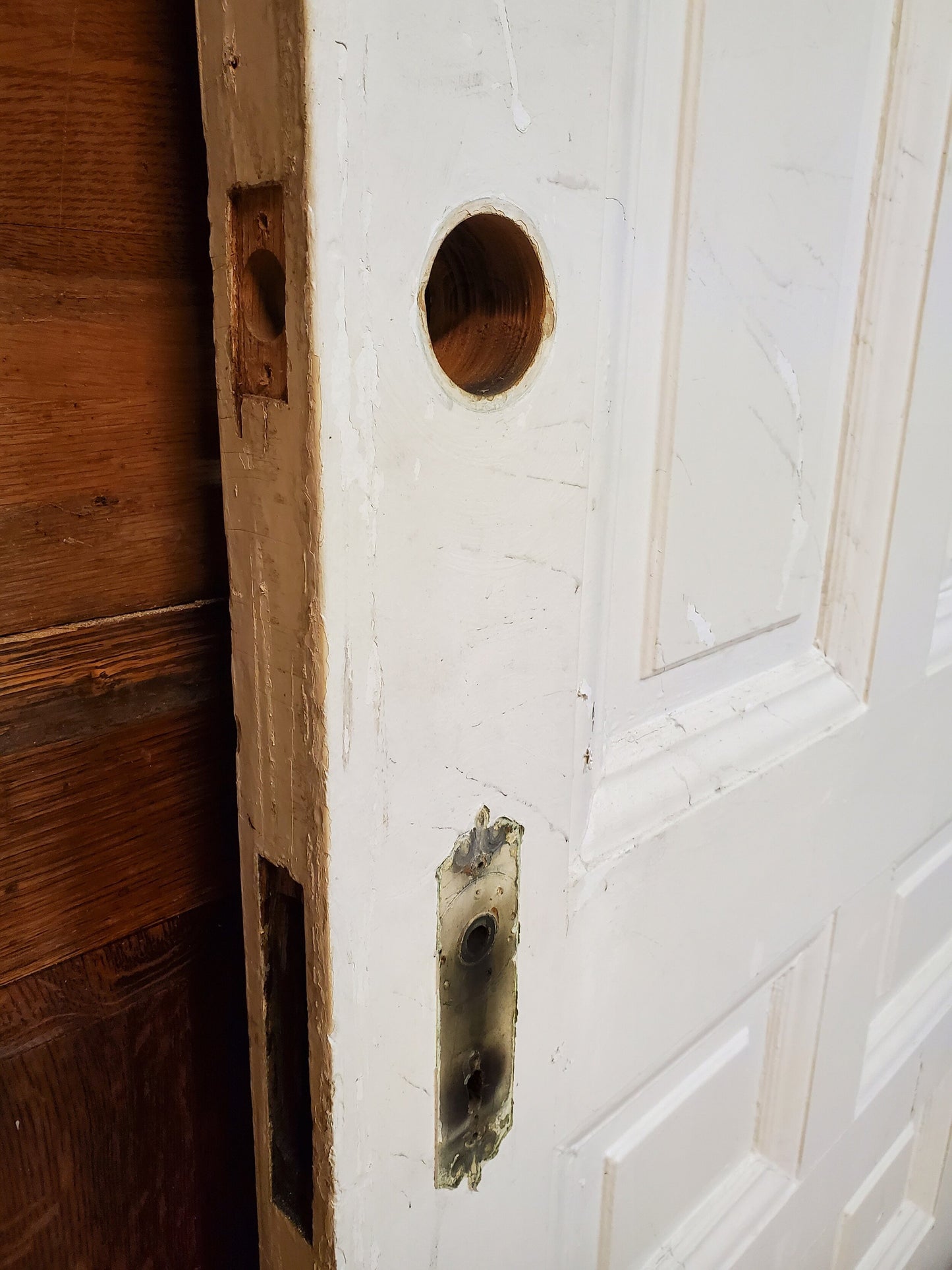 36" Antique Interior Door, White Raised Panel Solid Wood Door