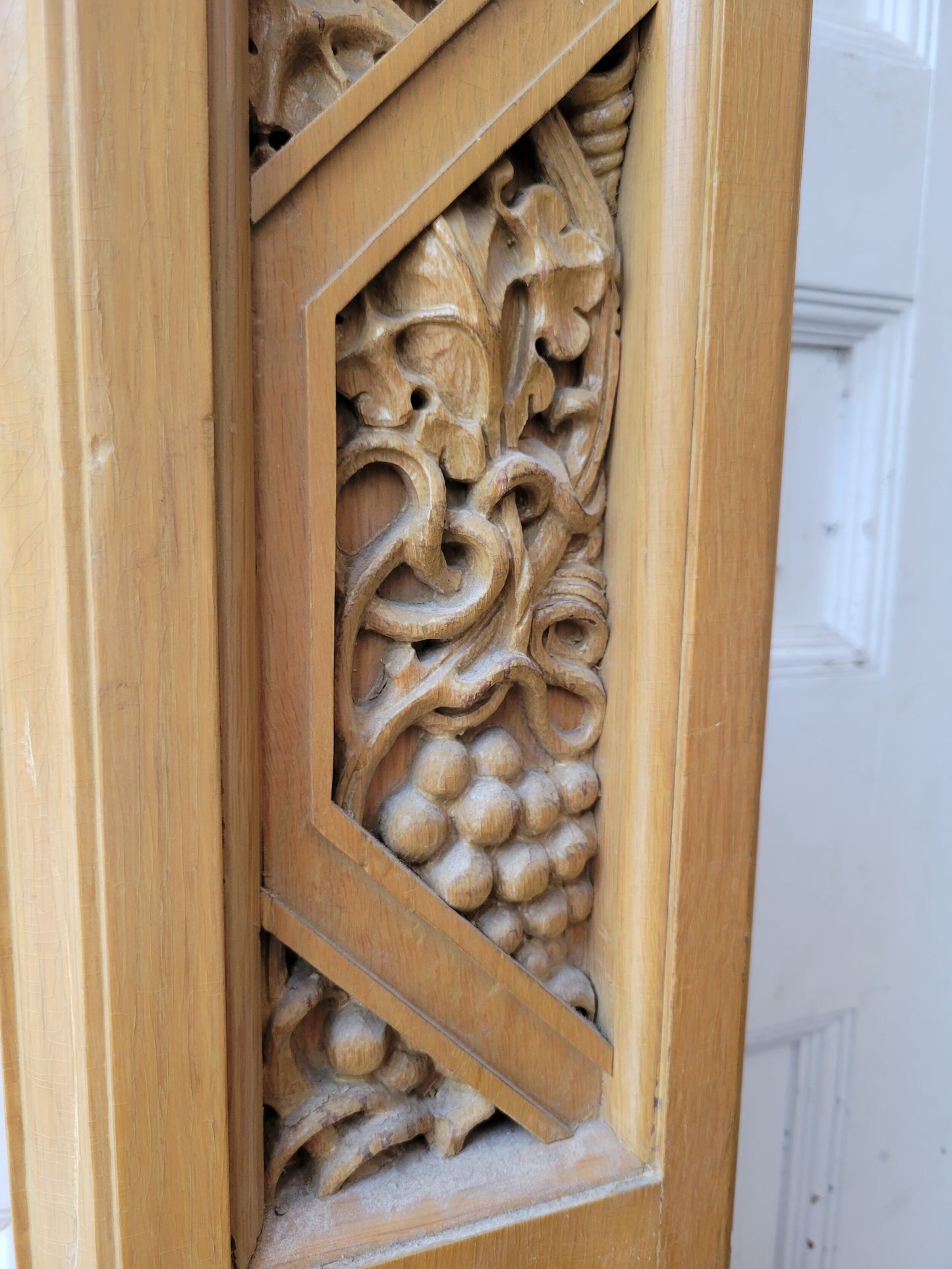 Catholic Church Carved Altar Wood Work, Carved Altarpiece #2