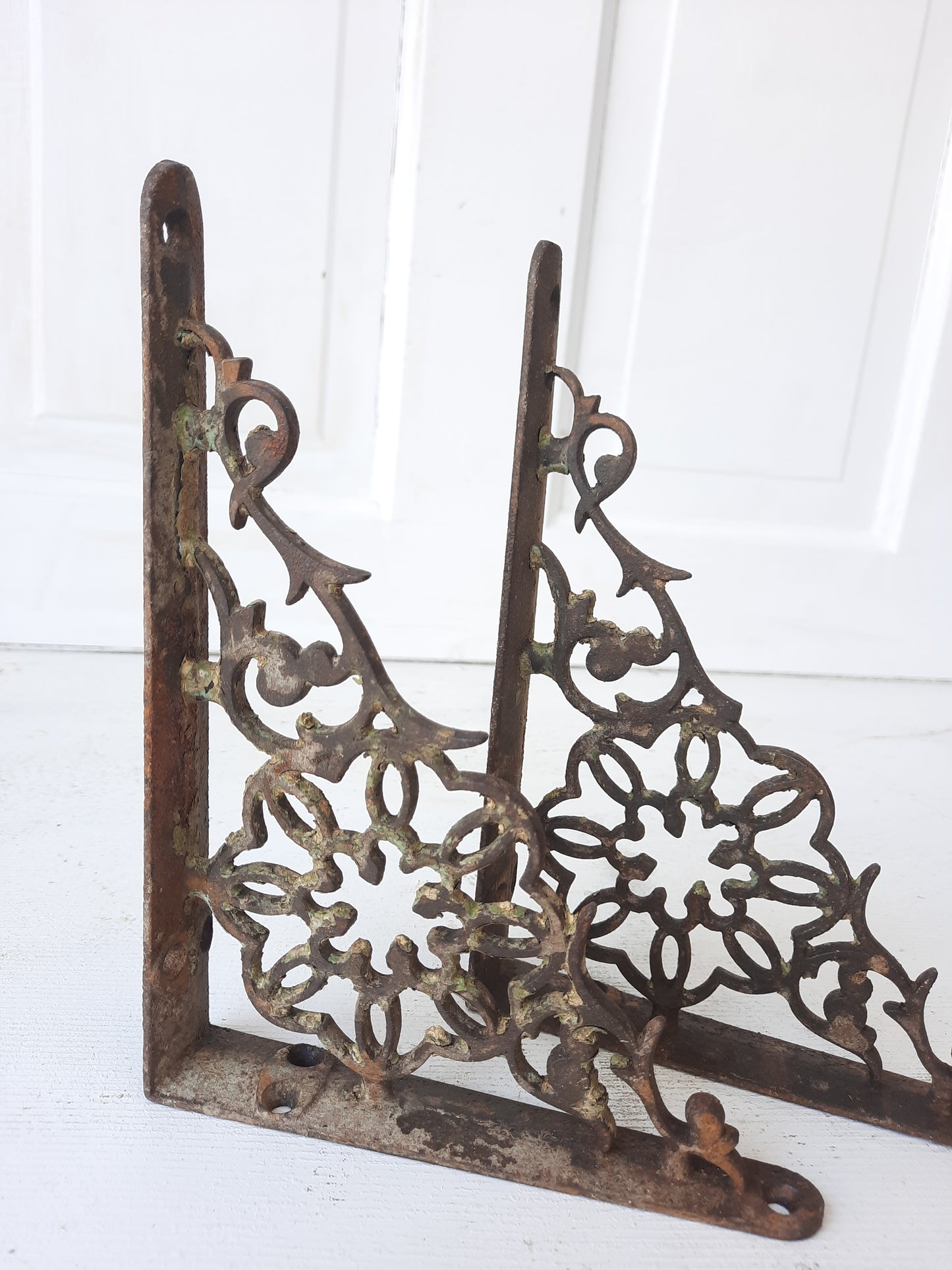 Pair of Antique Iron Shelf Brackets, Ornate Design Scroll Cast Iron Shelf Supports