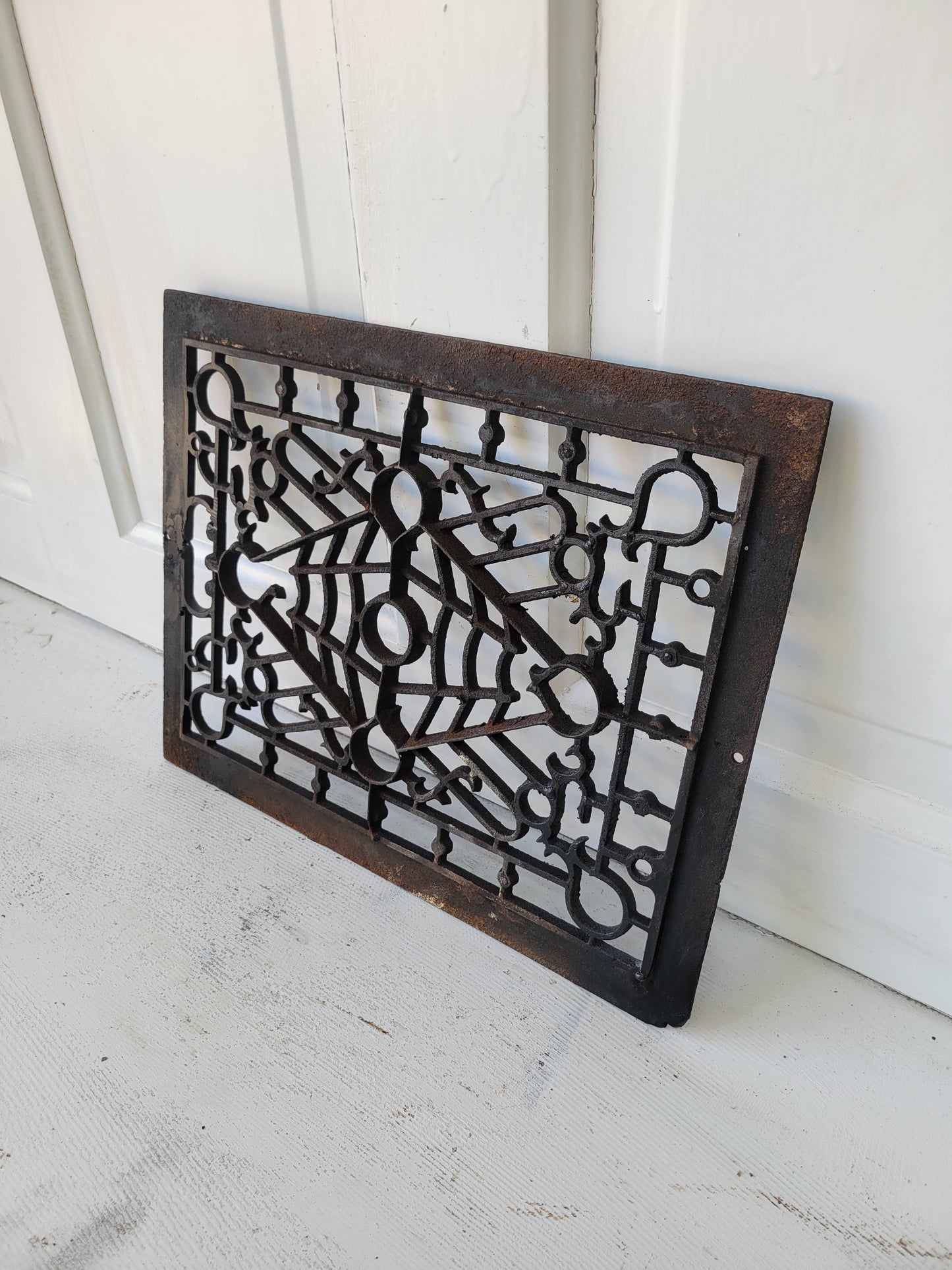 Antique 11 x 14 Fancy Cast Iron Vent Cover, Floor or Wall Mount Heat Register Grate #061203
