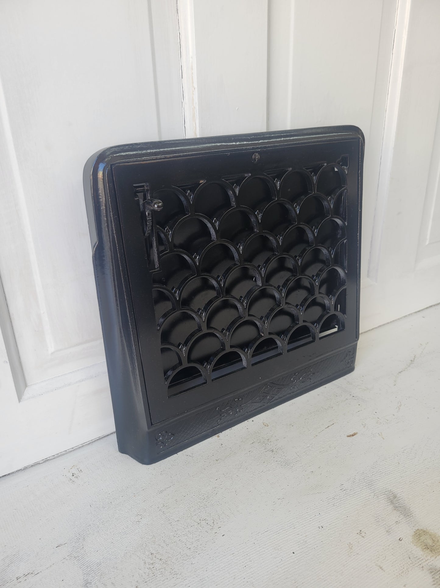 Fish Scale Cast Iron Baseboard Vent, Antique Angled Vent Cover with Louver Back #071401