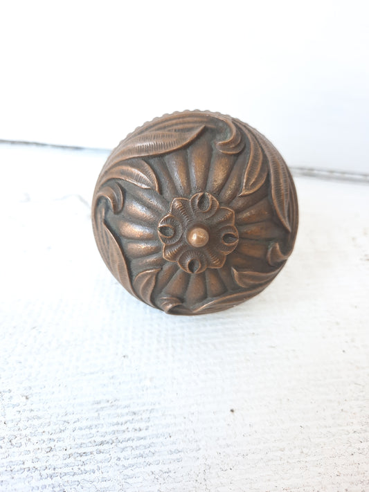 Milo by Reading Hardware Antique Bronze Doorknob, Acanthus Leaf Antique Door Knob