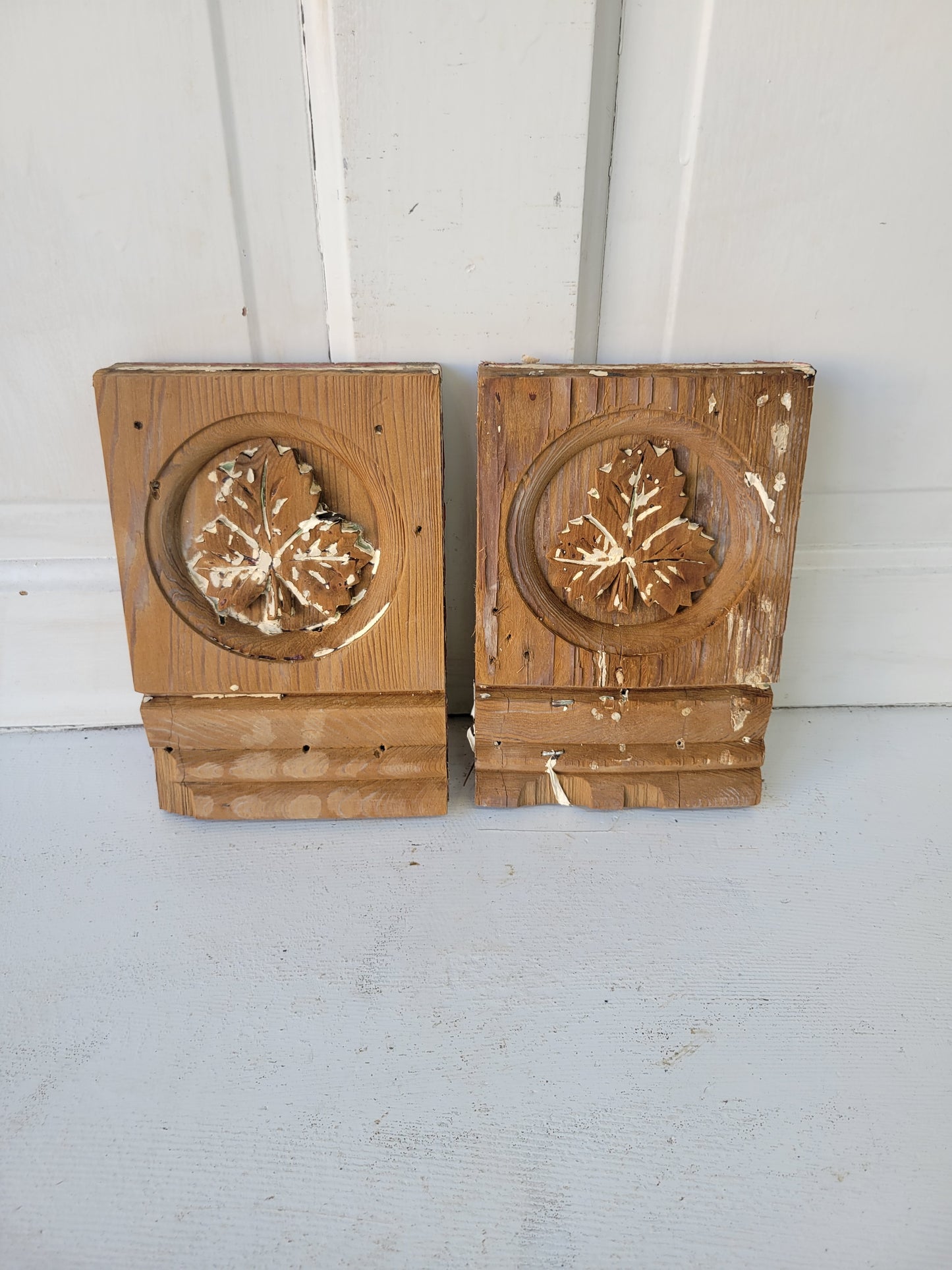 Pair of Maple Leaf Carved Trim Blocks, Antique Corner Blocks with Applied Leaf Design, Architecture Salvage 090401