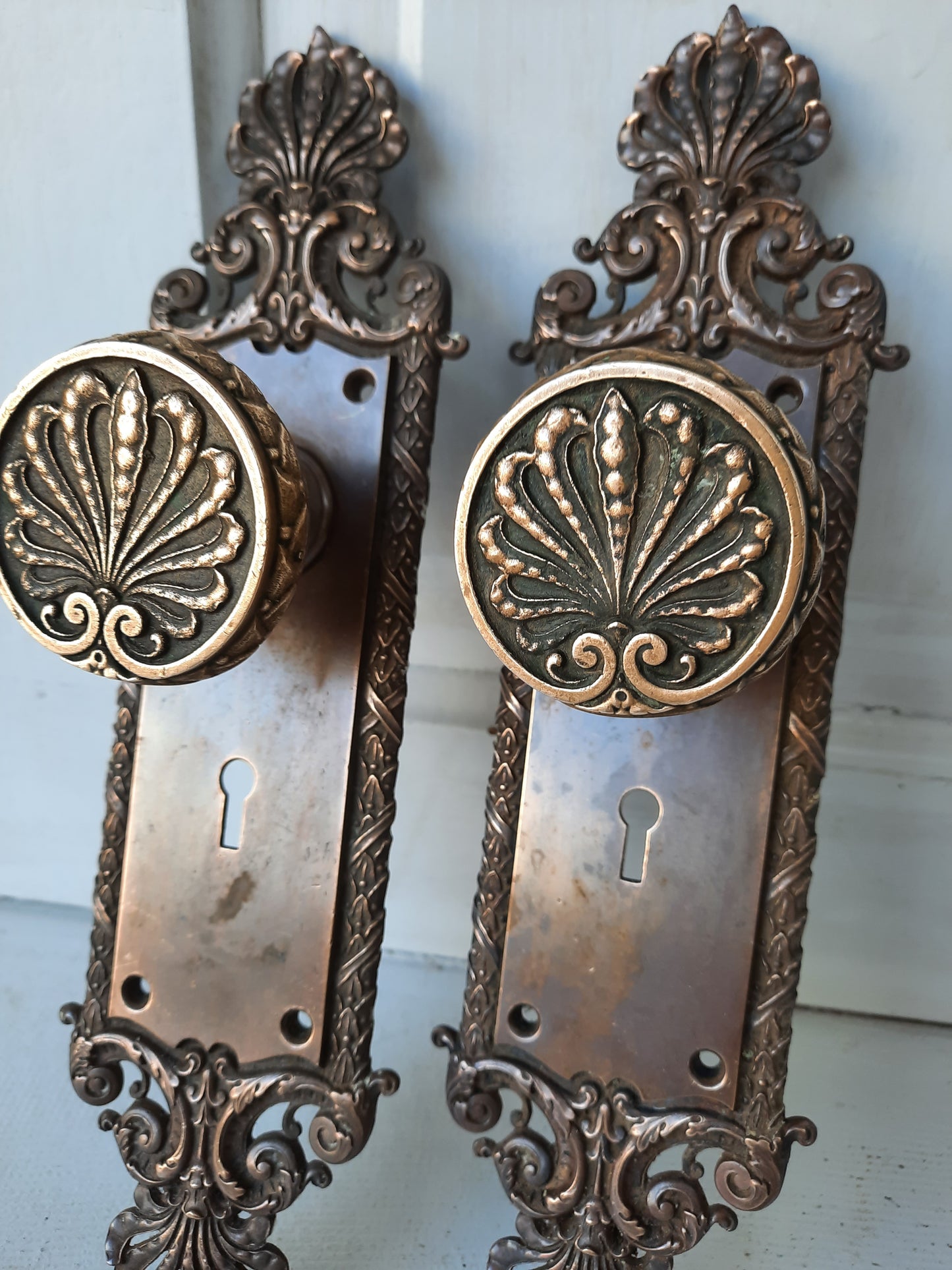 Jelsi Pattern by Sargent Full Set of Bronze Door Hardware, Antique Shell Design Hardware 092607