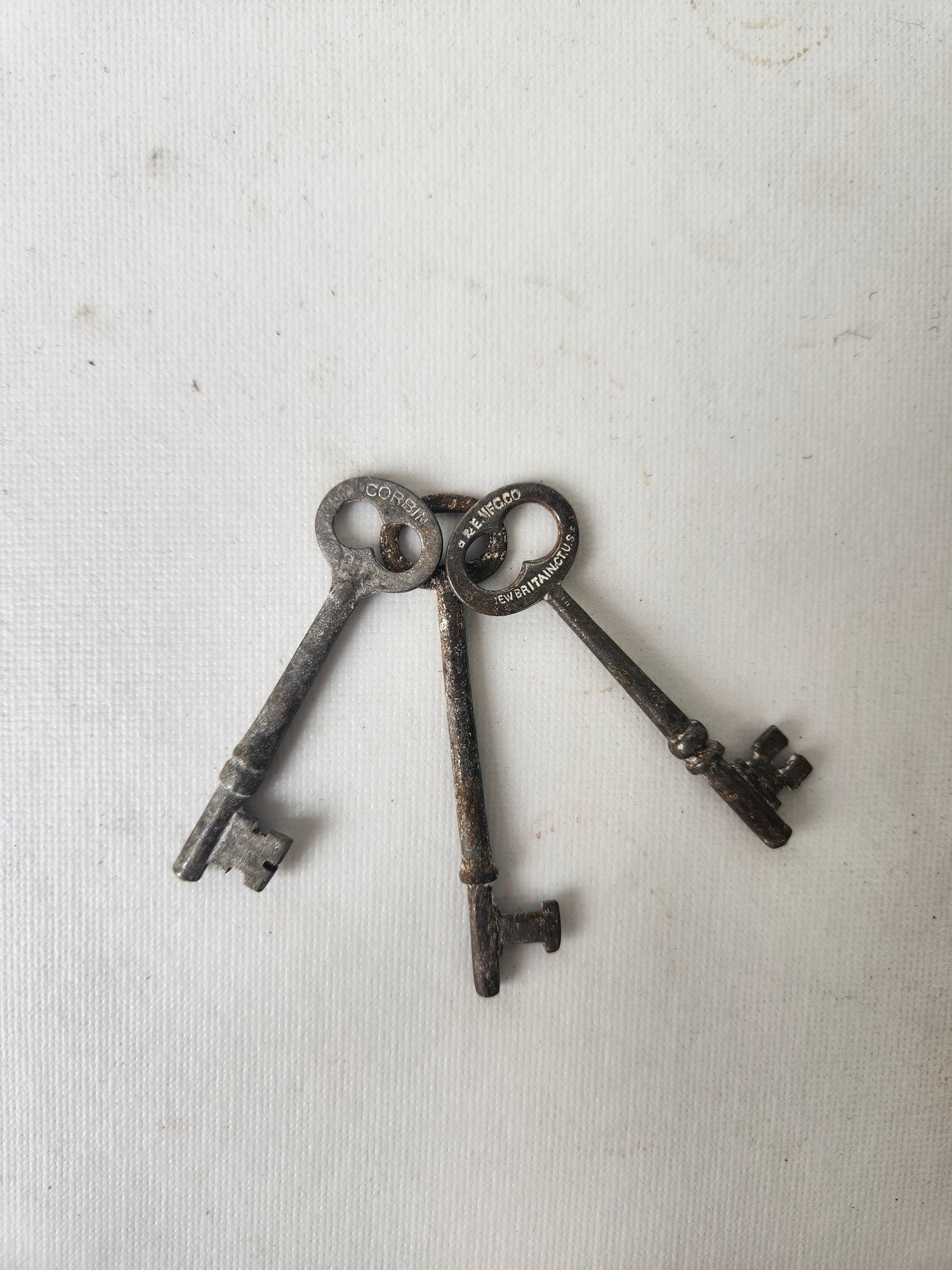 47 vintage keys, collection lot US skeleton antique optometry