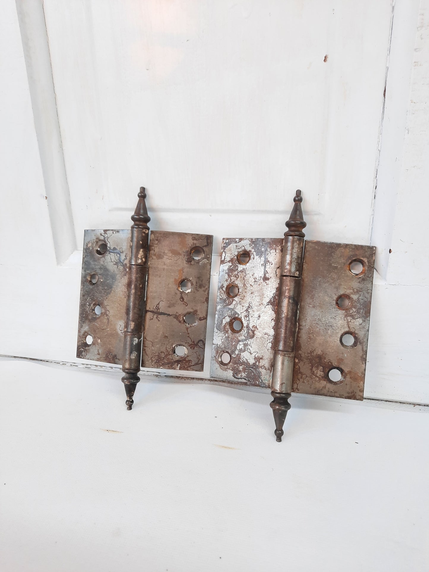 4" Pair of Steeple Tip Antique Hinges, Vintage Large Door Hinges or Hanging Hardware 111805