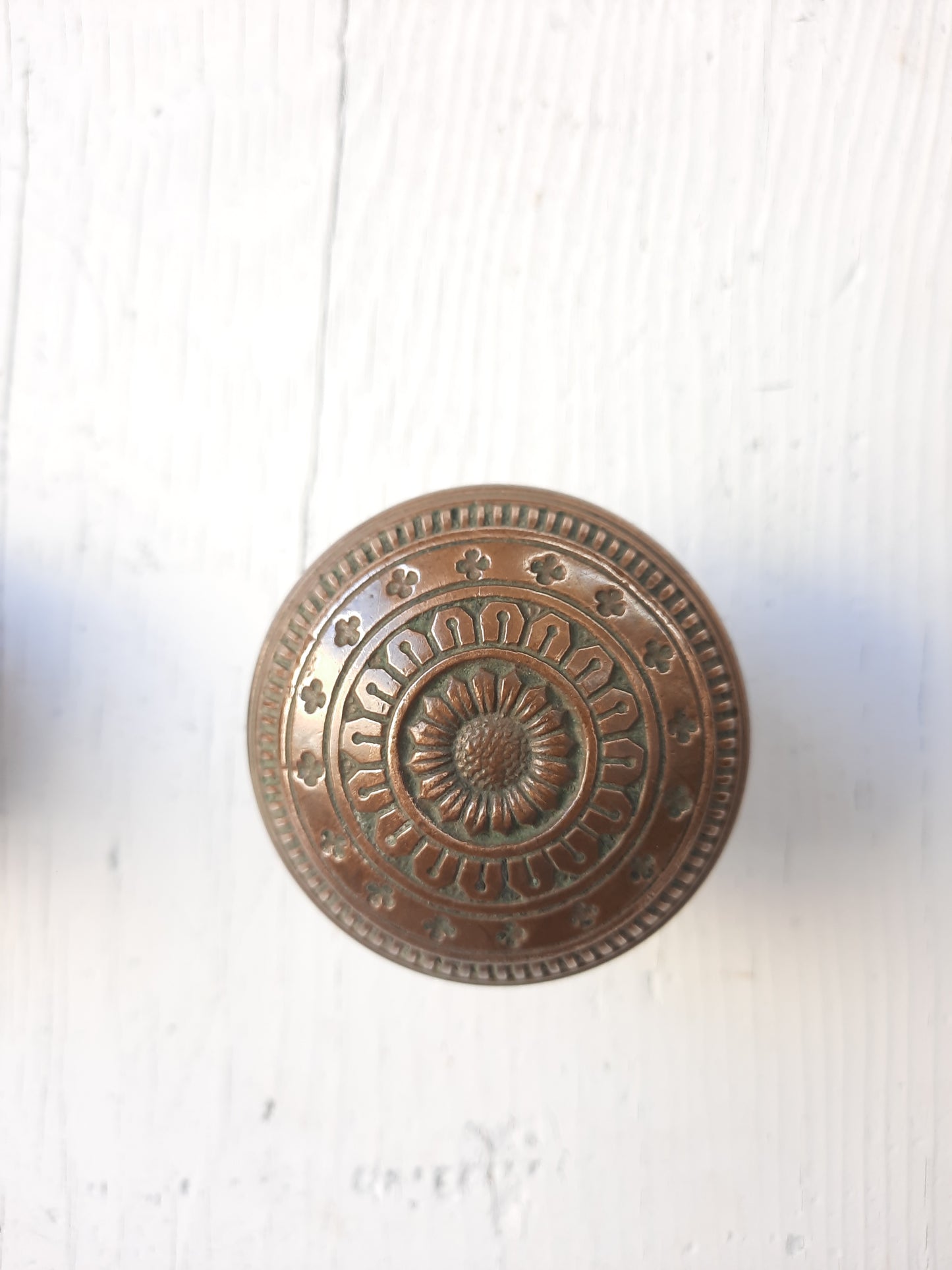 Pair of Antique Sunflower Design Doorknobs, Antique Bronze Flower Pattern Door Knobs, Bronze Ornate Door Hardware 120703