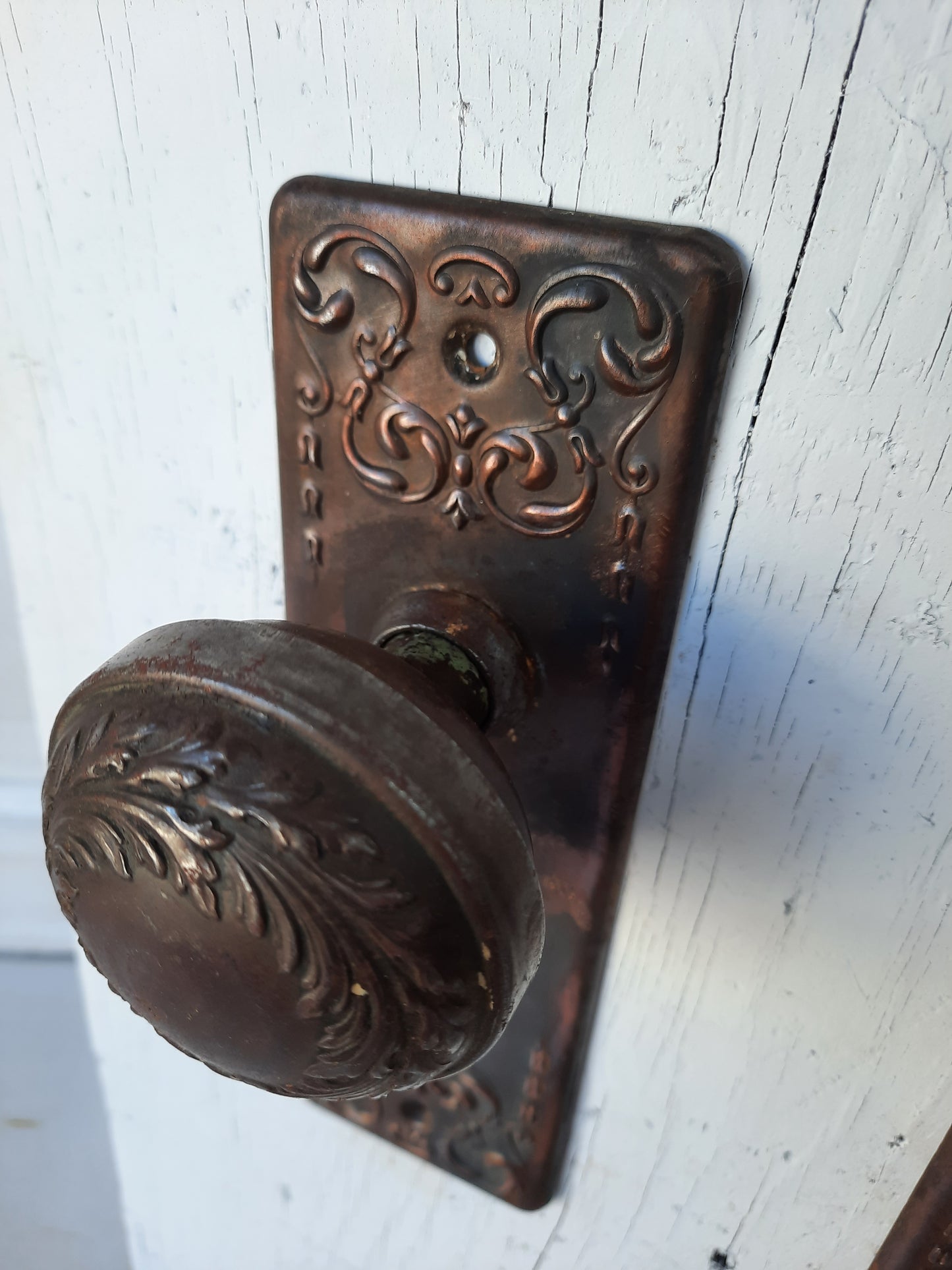 Antique Doorknob and Plates Victorian Door Hardware Set, Ornate Brass Doorknob and Plate Set 120704