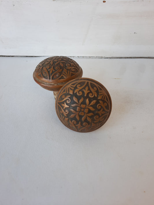Pair of Cairo or Halfa Pattern Doorknobs by Lockwood, Victorian Floral Design Bronze Door Knob Set 121406