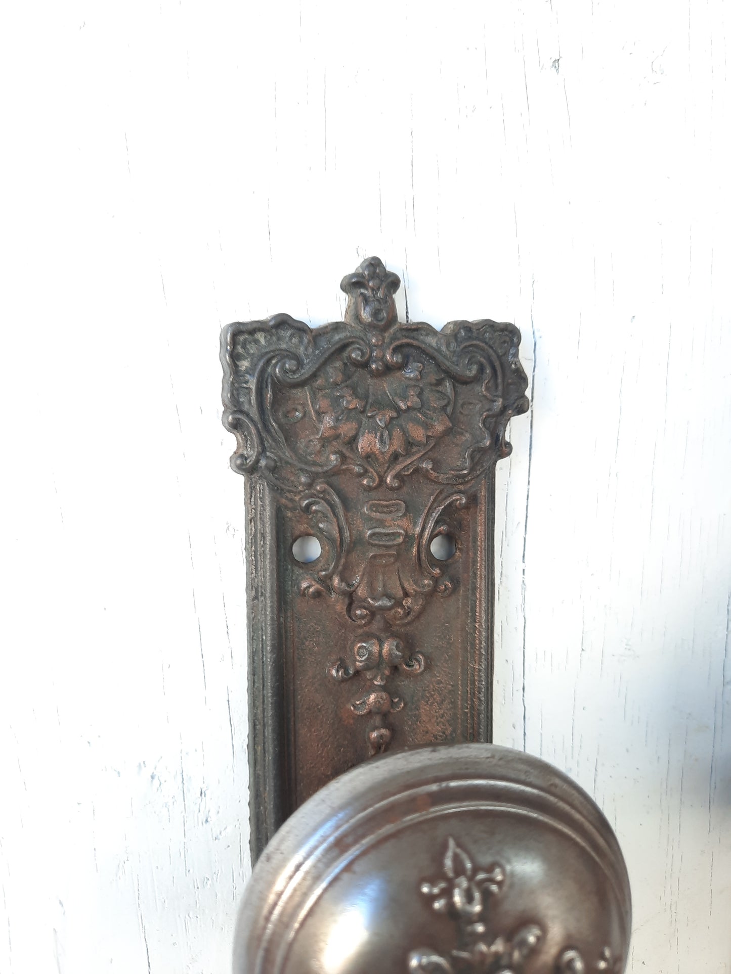 Complete Set Victorian Door Hardware, Antique Door Knobsm Ornate Hardware, Pair of Escutcheons 010208