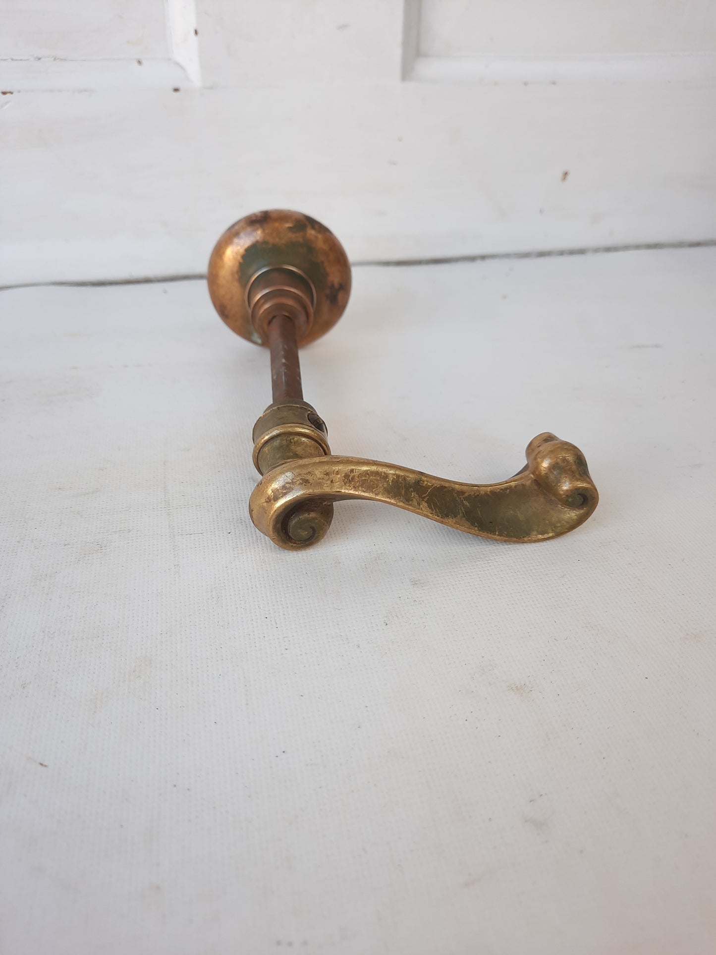 French Lever Style Handle, Antique Scroll Design Lever Door Knob Handle 010210