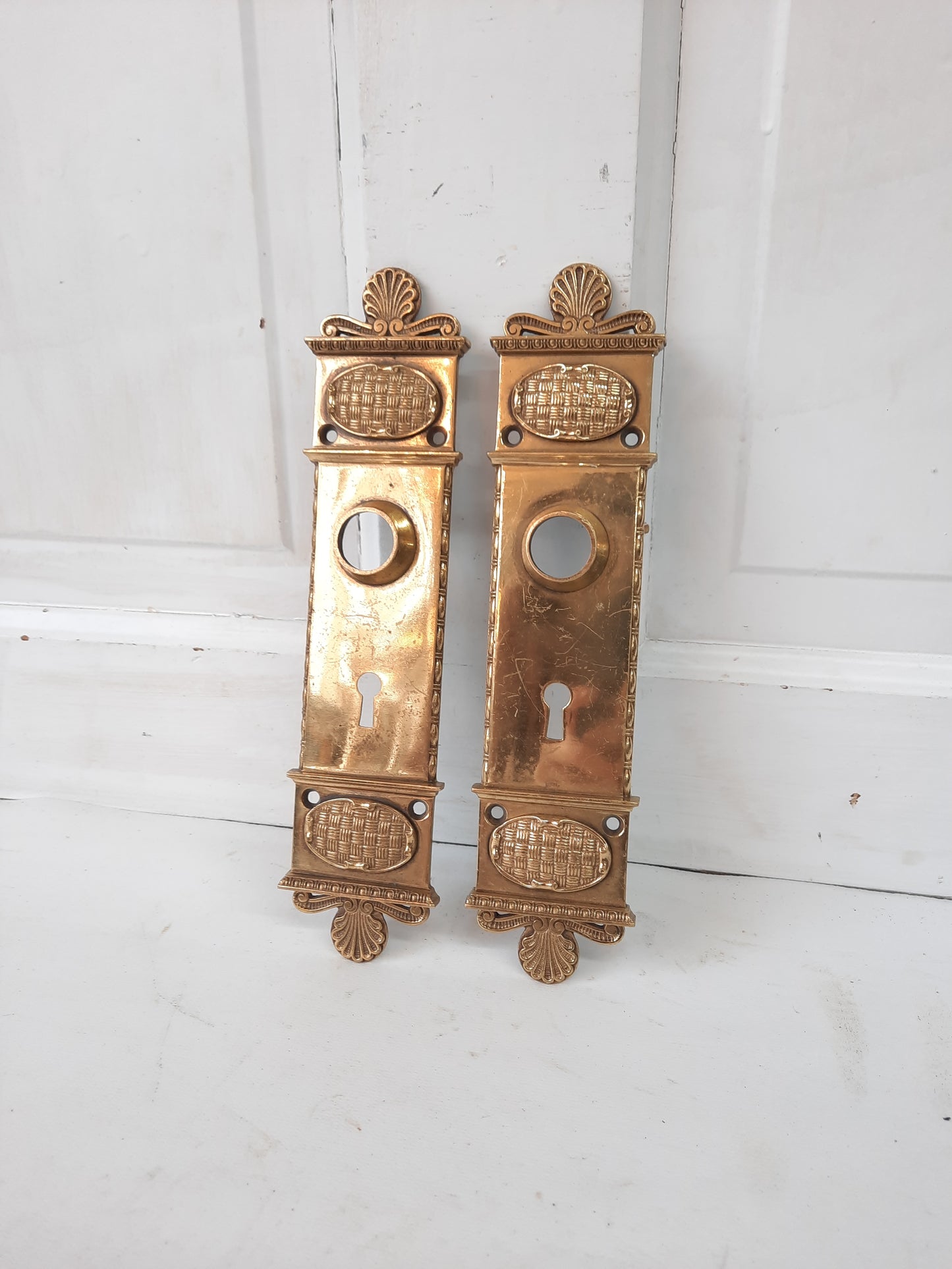 Pair Niles Chicago Large Bronze Door Plates, Antique Ornate Doorknob Backplates 013001