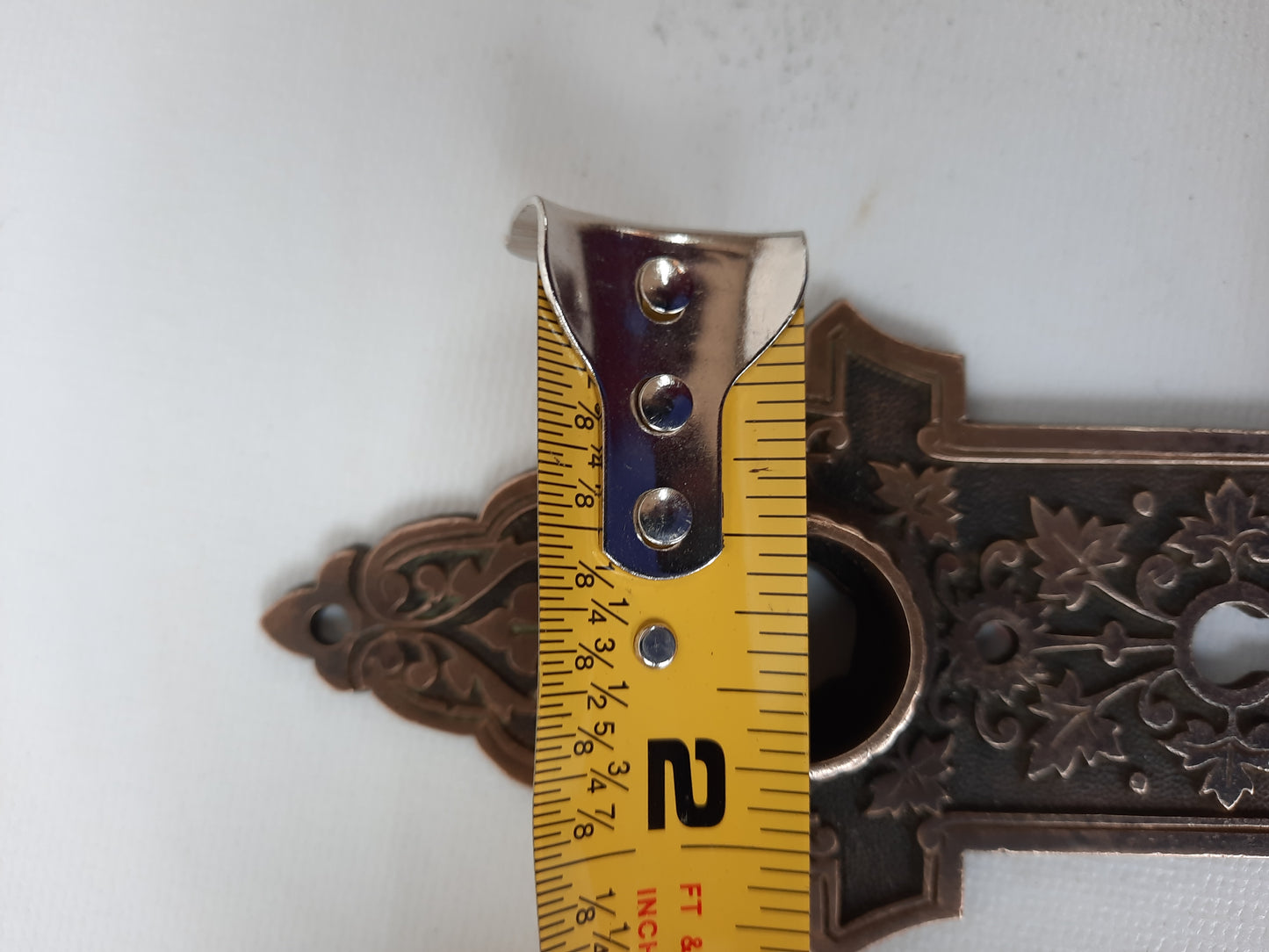 Leaf Design Exterior Door Plate, Antique Doorknob Plate Double Keyhole 013105