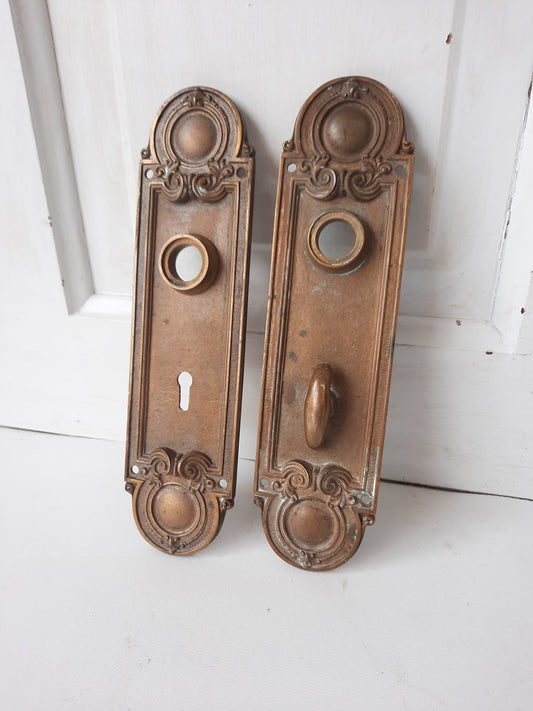 Two Bronze Doorknob Plates with Thumb Turn Lock, Plates for Privacy Lock Mortise 013107