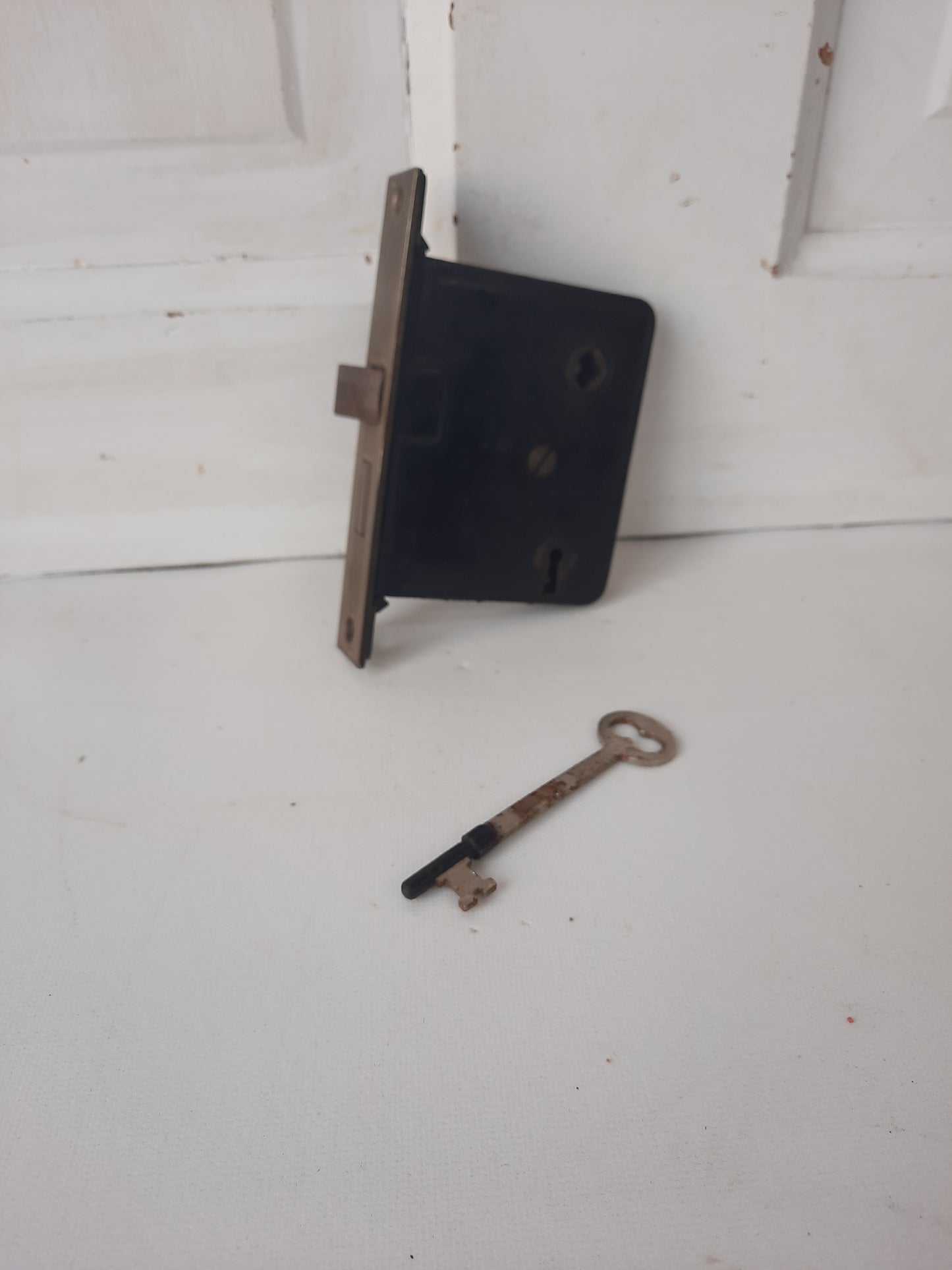 Antique Mortise Lock with Skeleton Key, Antique Keyed Door Lock, Antique Door Card with Working Key, Architecture Salvage 022702