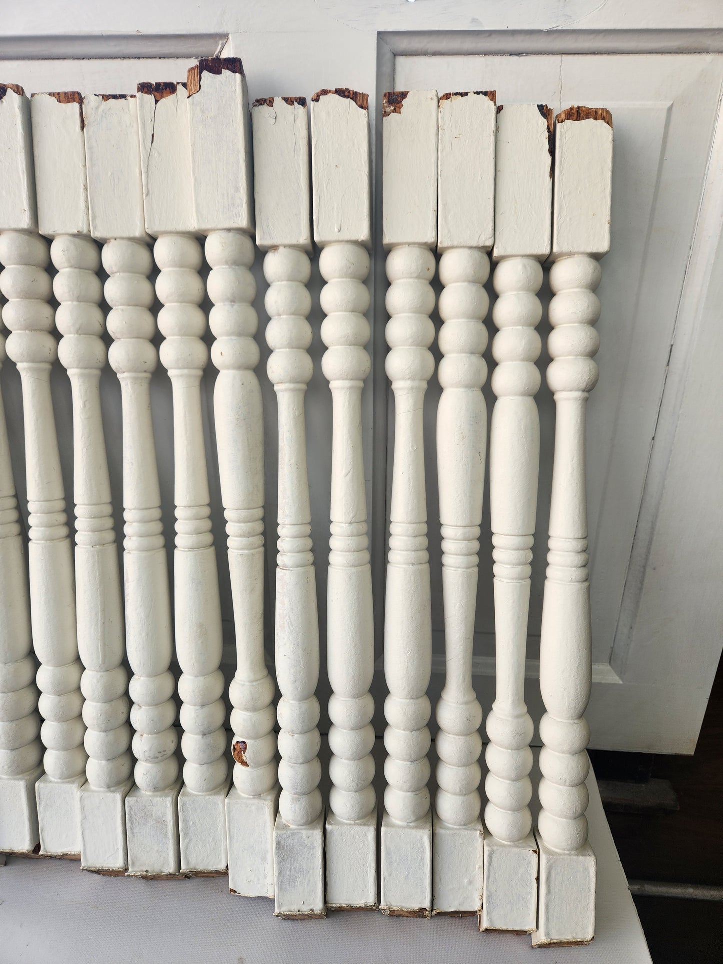 30 Antique Staircase Spindles, Staircase Balusters Salvaged Wood Spindles #032806