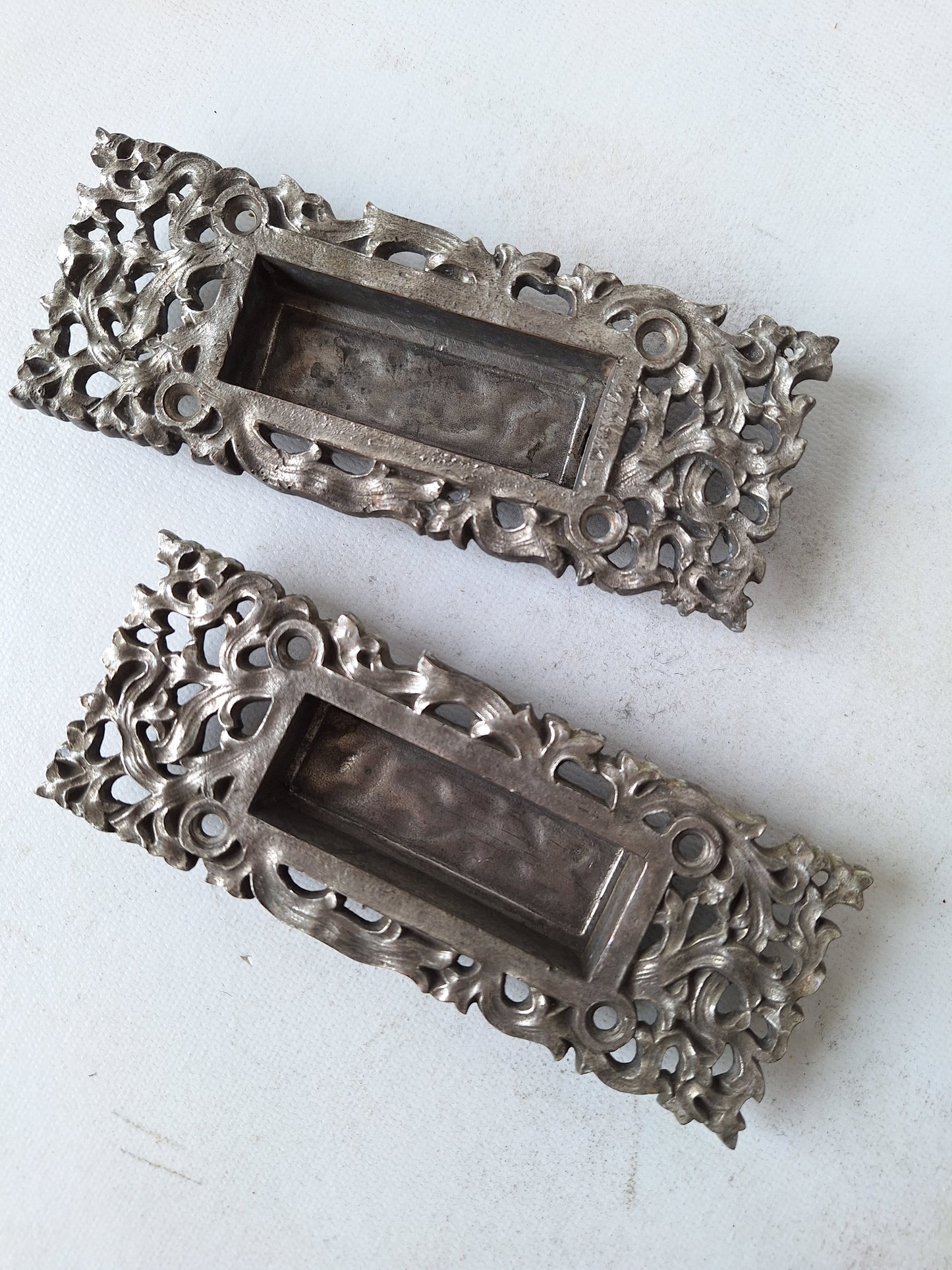 Pair of Kelp Pattern Window Sash Lifts, Antique Wood Window Handles by Yale and Towne 041804