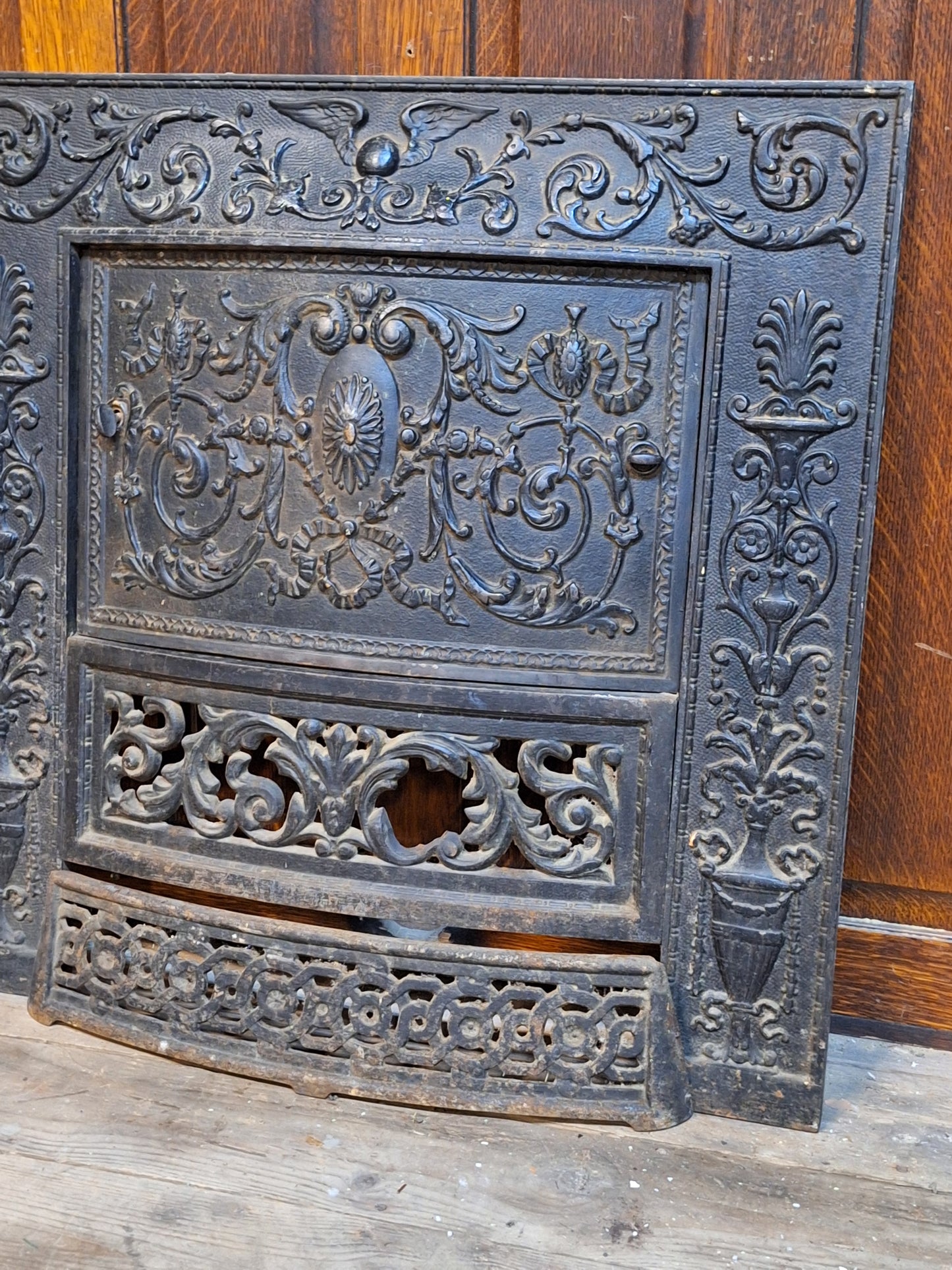 Ornate Cast Iron Victorian Fireplace FireBox Frame, Antique Fireplace Insert 050203