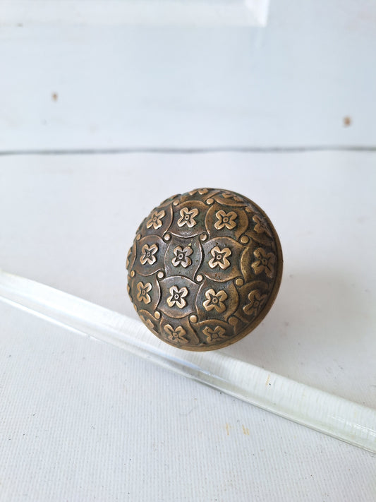 Madras Pattern Yale Towne Bronze Doorknob, Antique Flower Knobs, Ornate Antique Door Hardware Set 052106