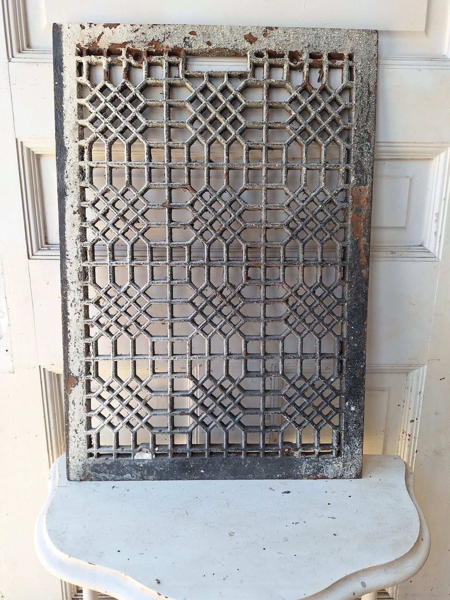 Cold Air Return, 18 x 26 inch grate, Large Antique Vent Cover, Cast Iron Grate 070204