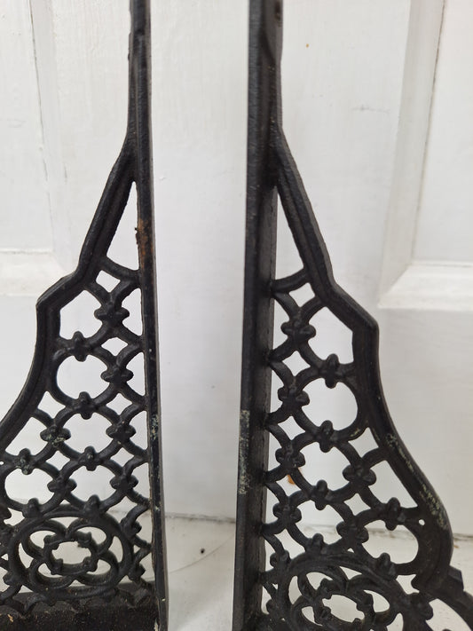 Two Small Cast Iron Shelf Bracket with Scroll Design, Ornate Brackets for Small Shelf 080605