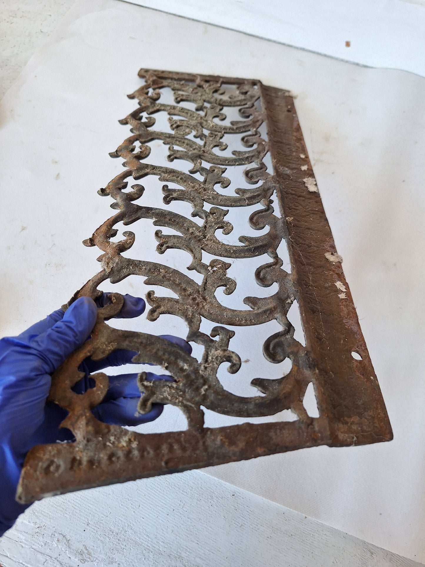 Antique Iron Fireplace Grate, Iron Grate or Metal Coal Grate, Fireplace Front, Architecture Salvage 082004