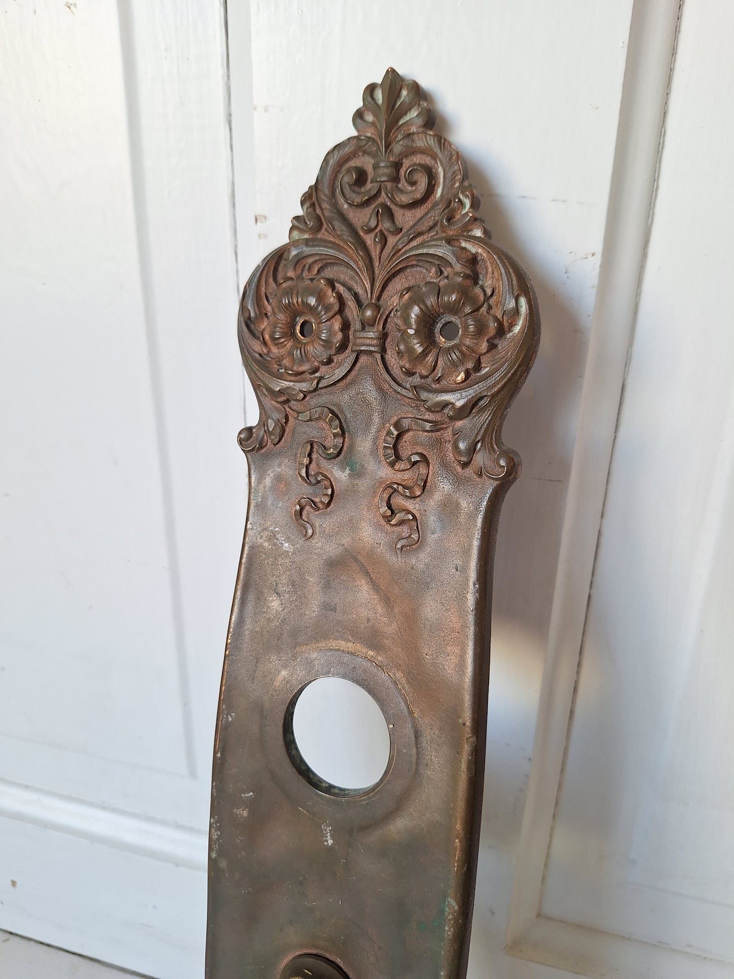 16" Large Bronze Victorian Exterior Back Plate, Bronze Escutcheon, Cylinder Lock Key Hole, Large Entry Plate, Front Door Escutcheon 091201