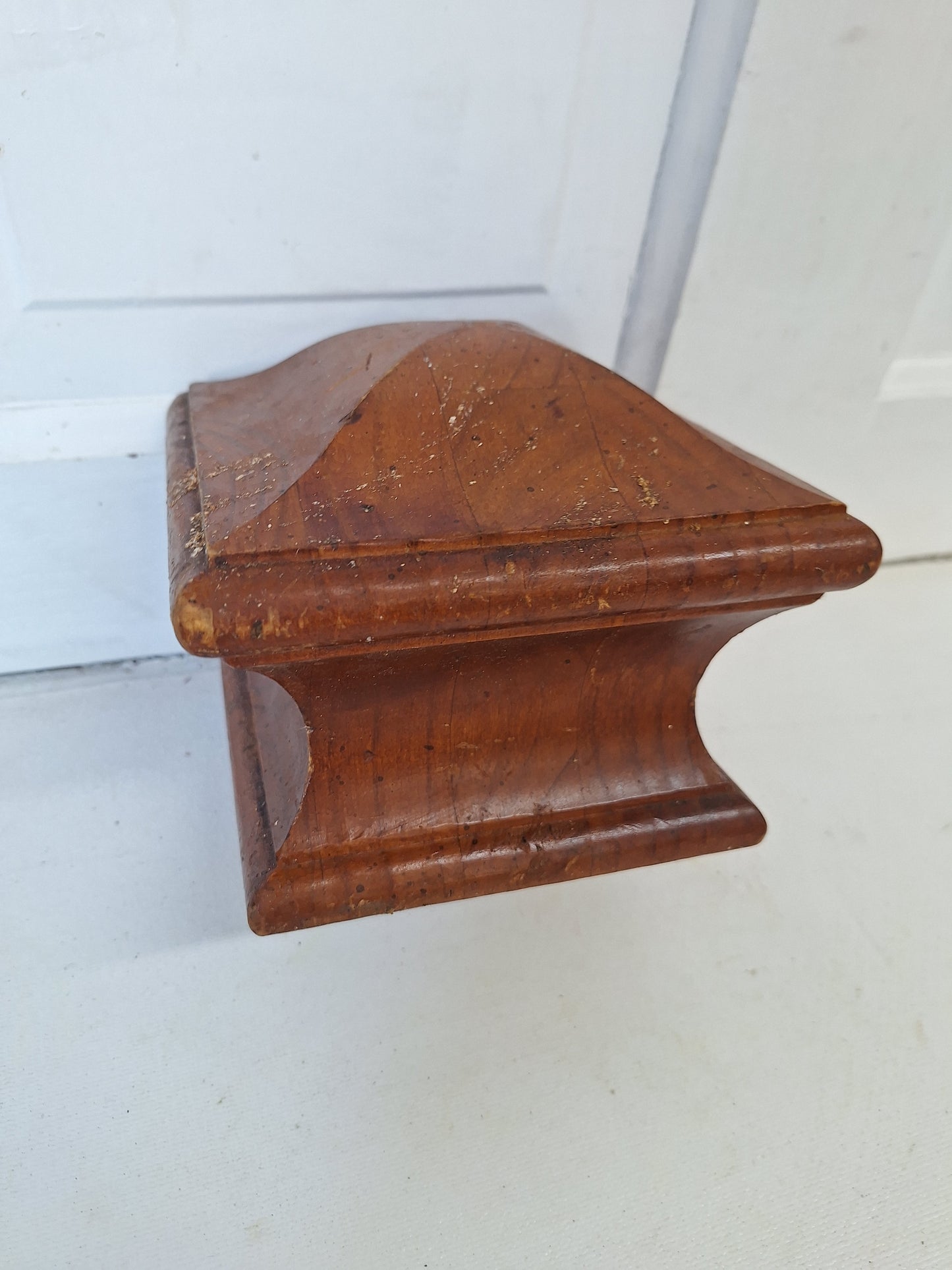 Newel Post Top Finial, Carved Finial, Antique Carved Wood Post Topper 091701