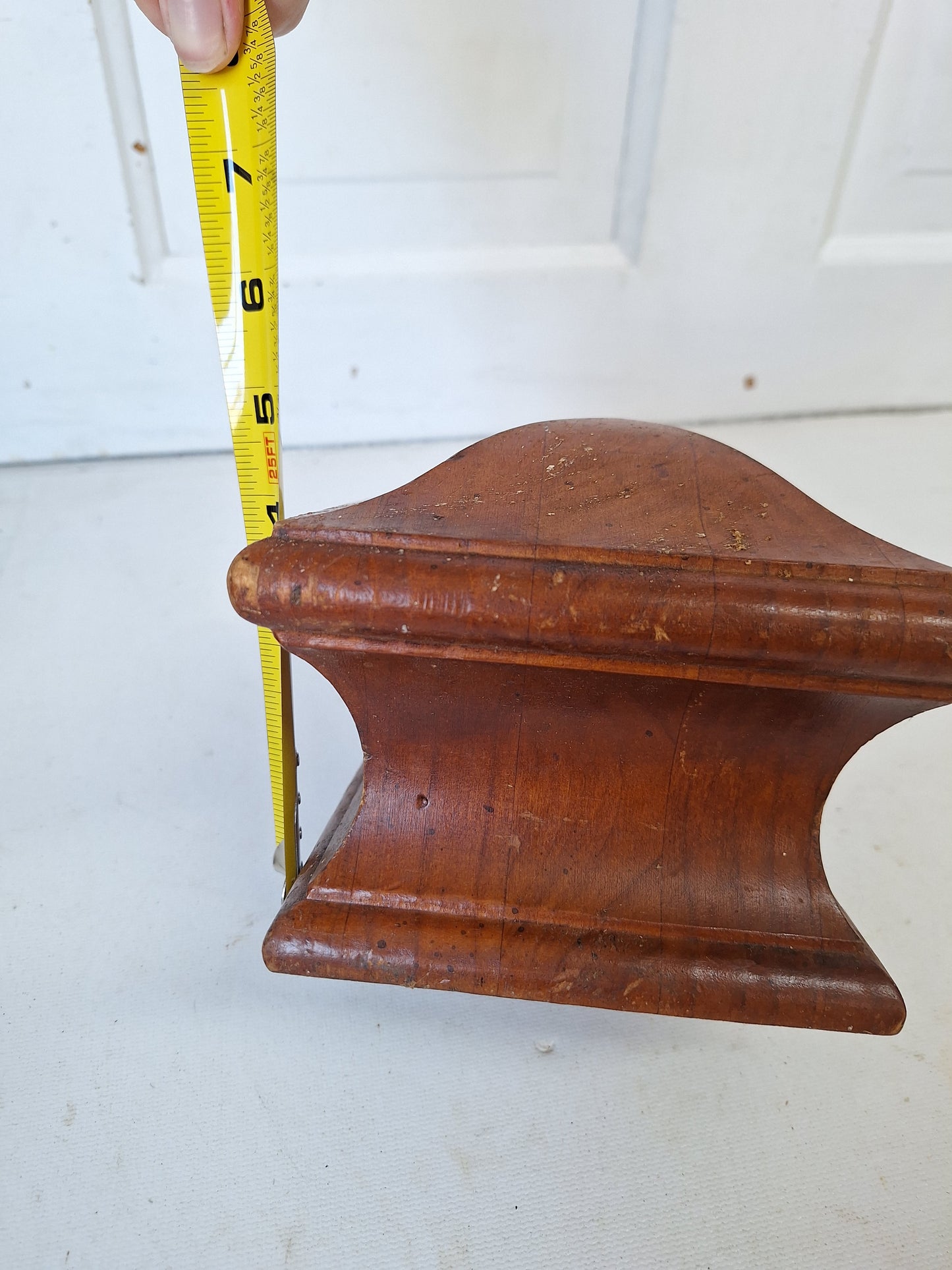 Newel Post Top Finial, Carved Finial, Antique Carved Wood Post Topper 091701