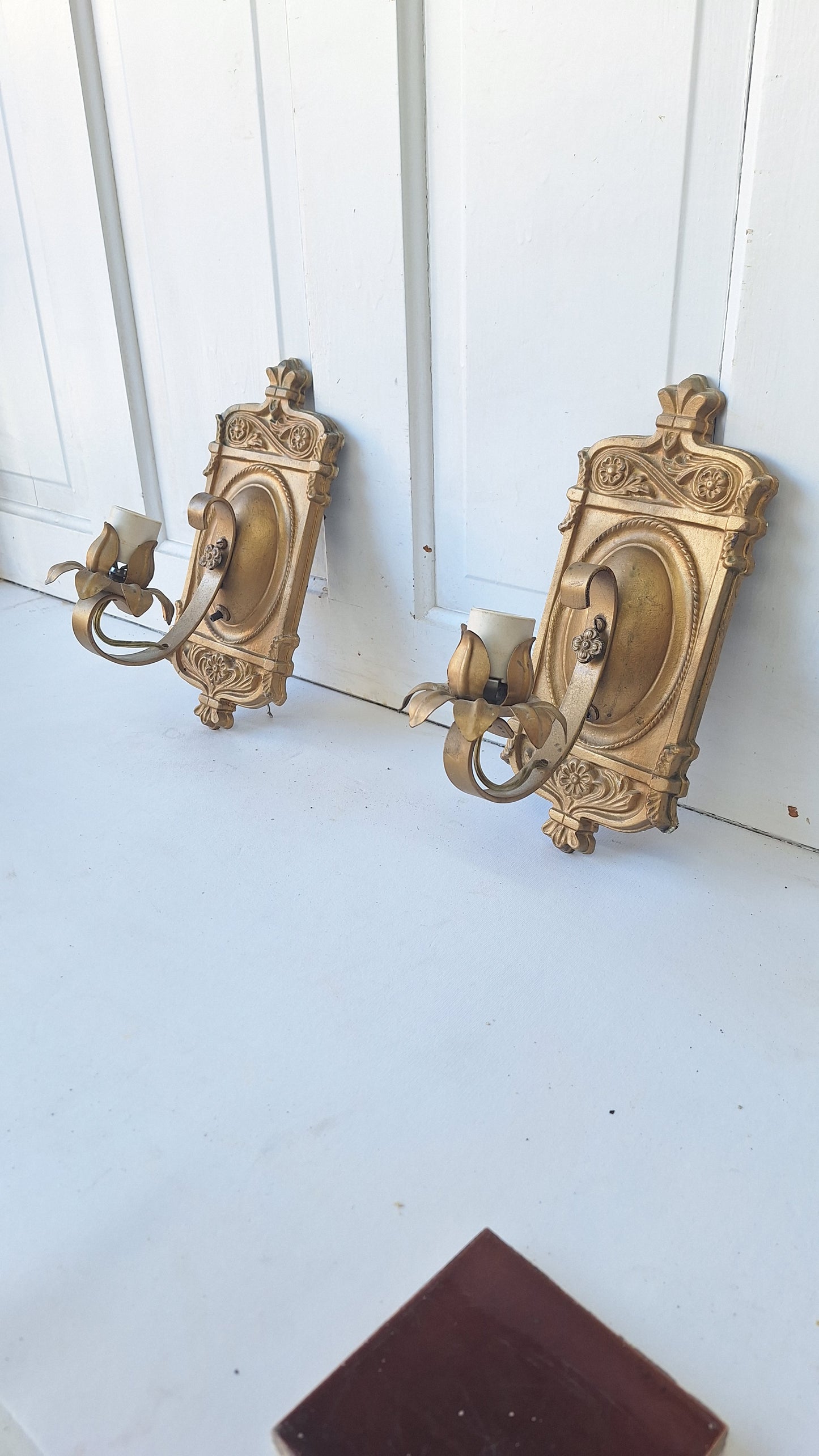 Pair of Vintage Gold Metal Sconces, Two Antique Wall Sconce Lights with Candle Sockets, Pair of Vintage Brass Candle Sconces 101904